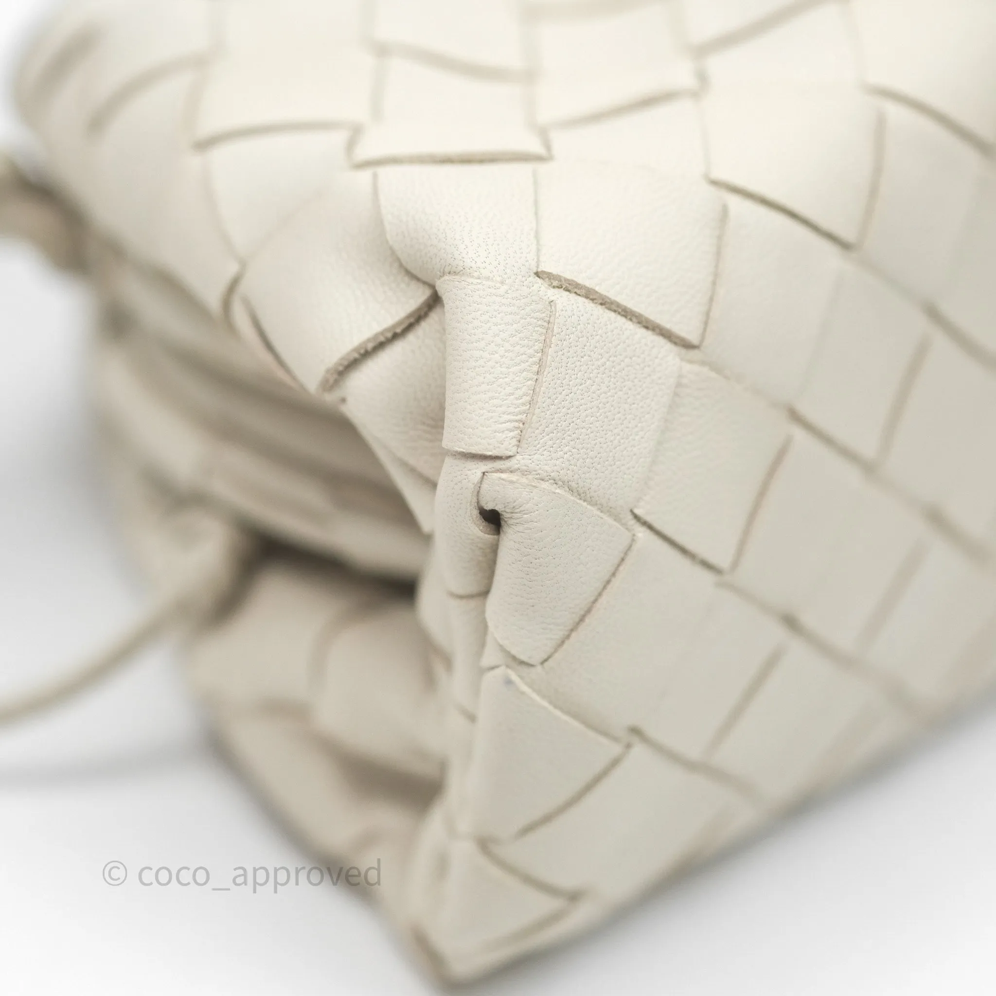Bottega Veneta Mini Pouch Chalk Intrecciato Calfskin
