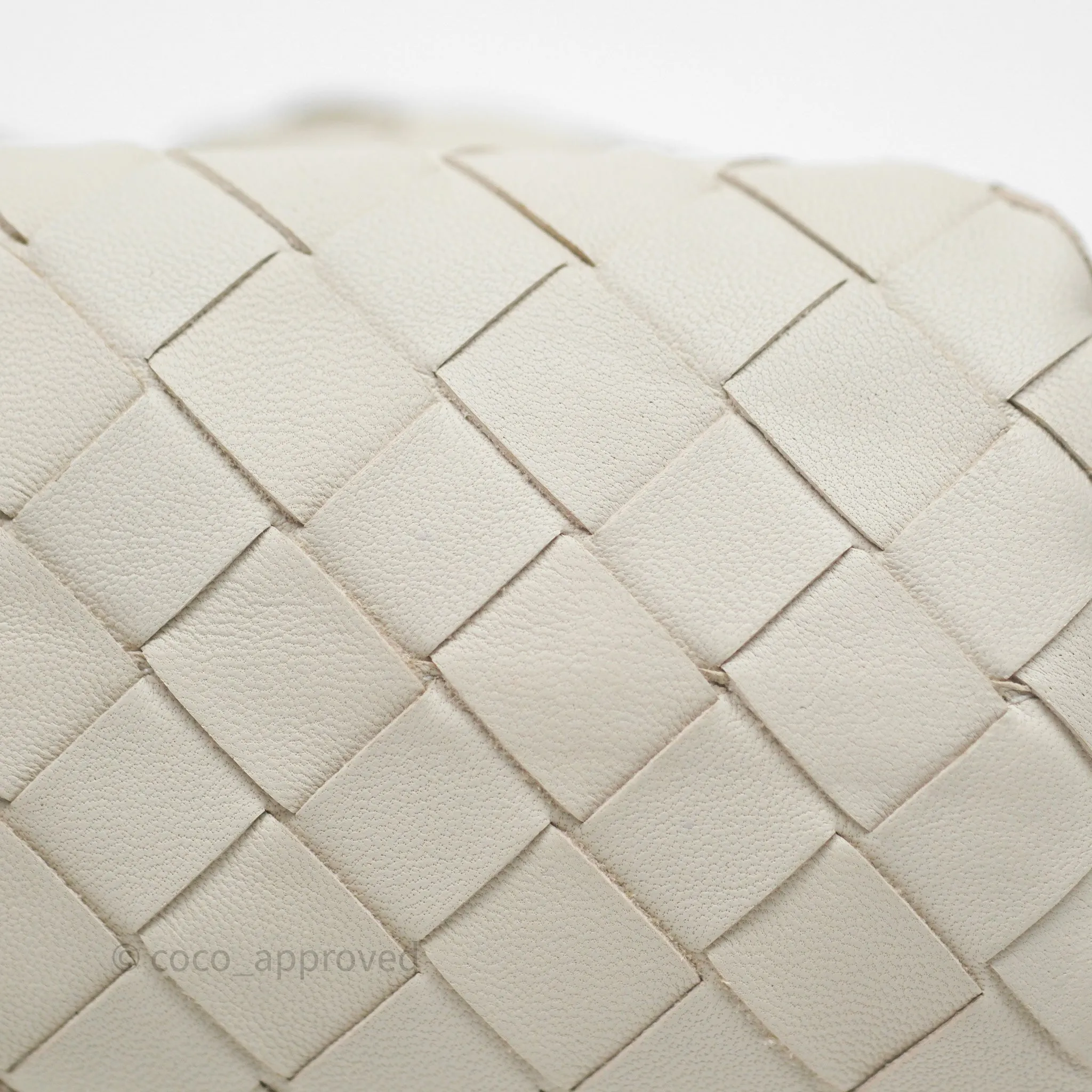 Bottega Veneta Mini Pouch Chalk Intrecciato Calfskin