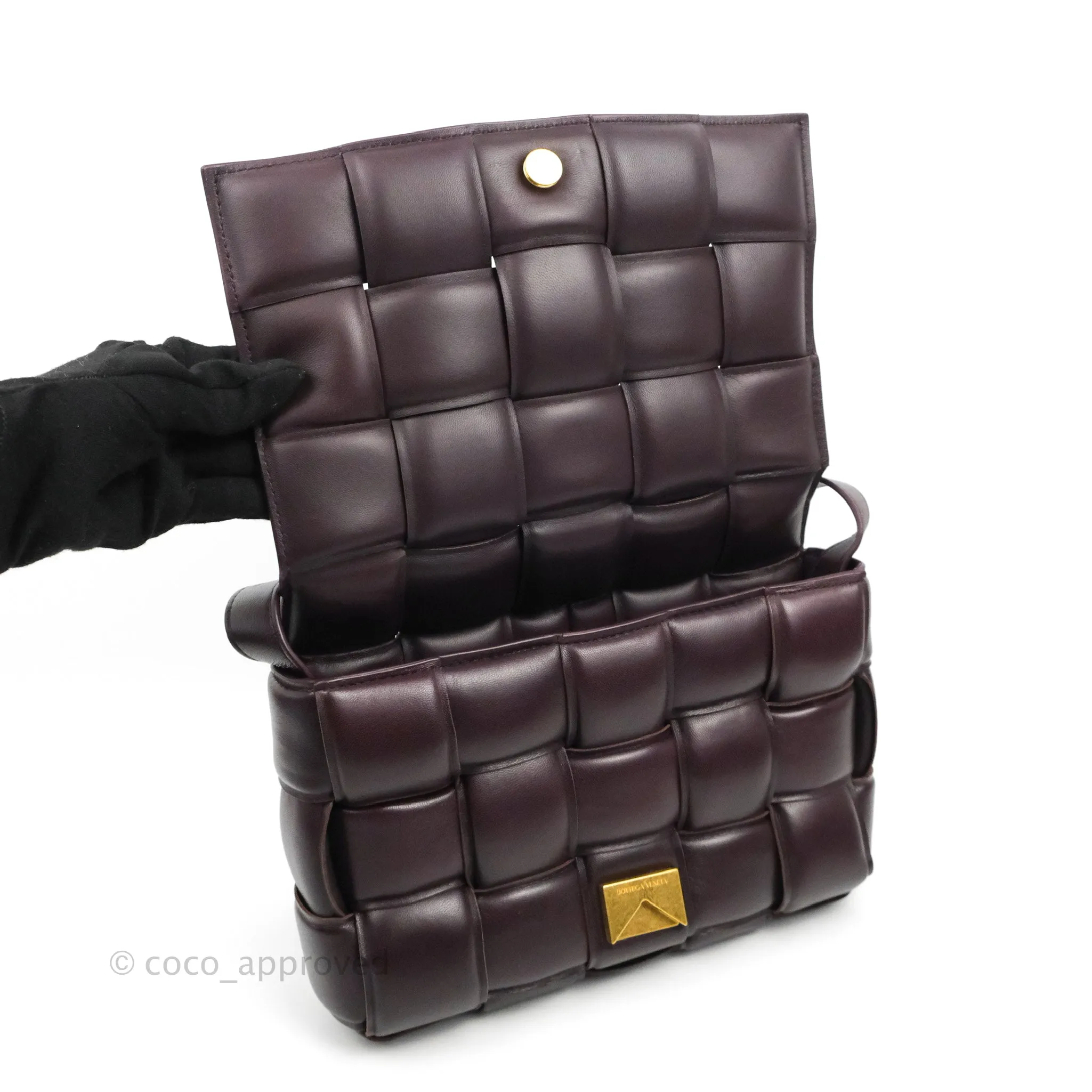 Bottega Veneta Padded Cassette Shoulder Bag Grape Lambskin Gold Hardware