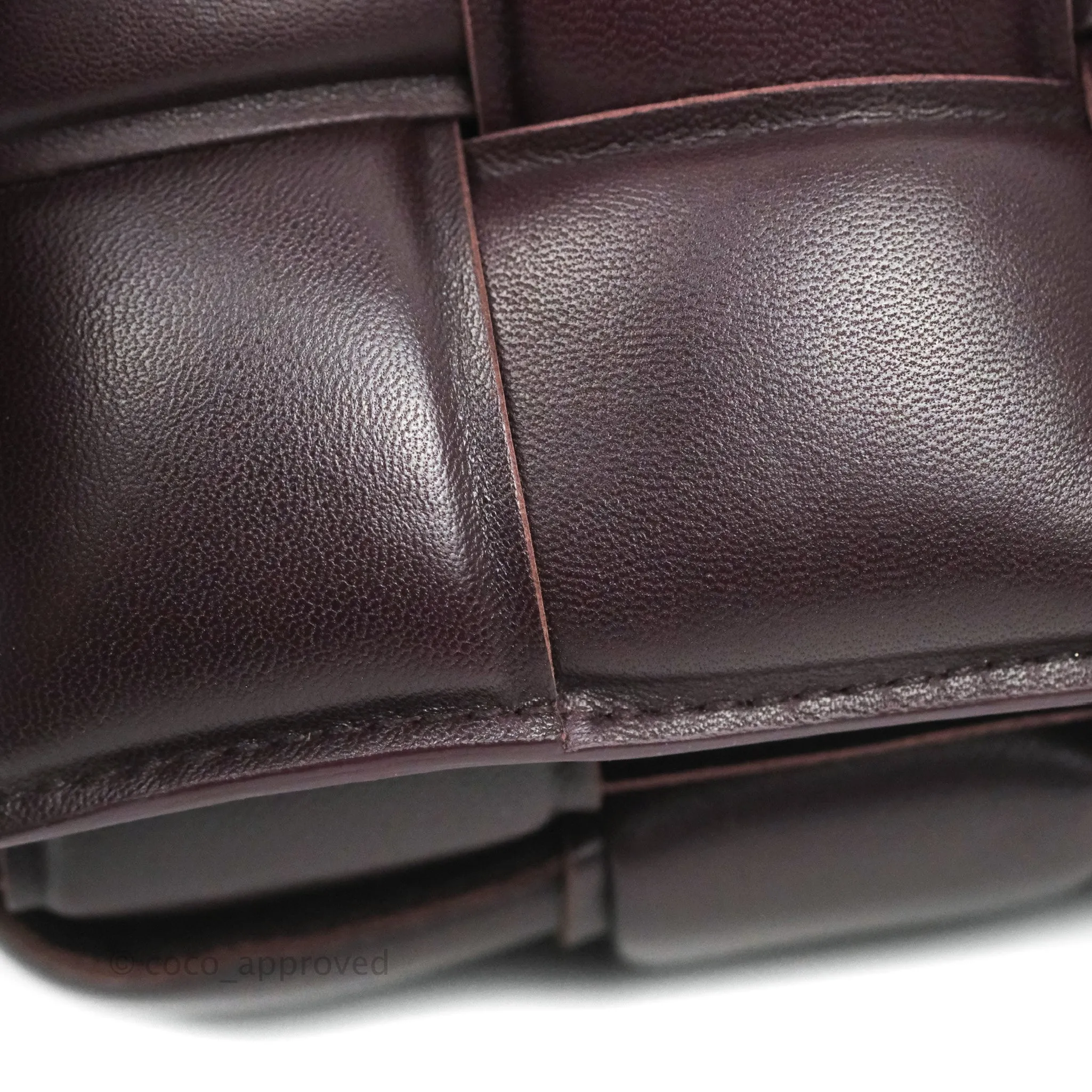 Bottega Veneta Padded Cassette Shoulder Bag Grape Lambskin Gold Hardware