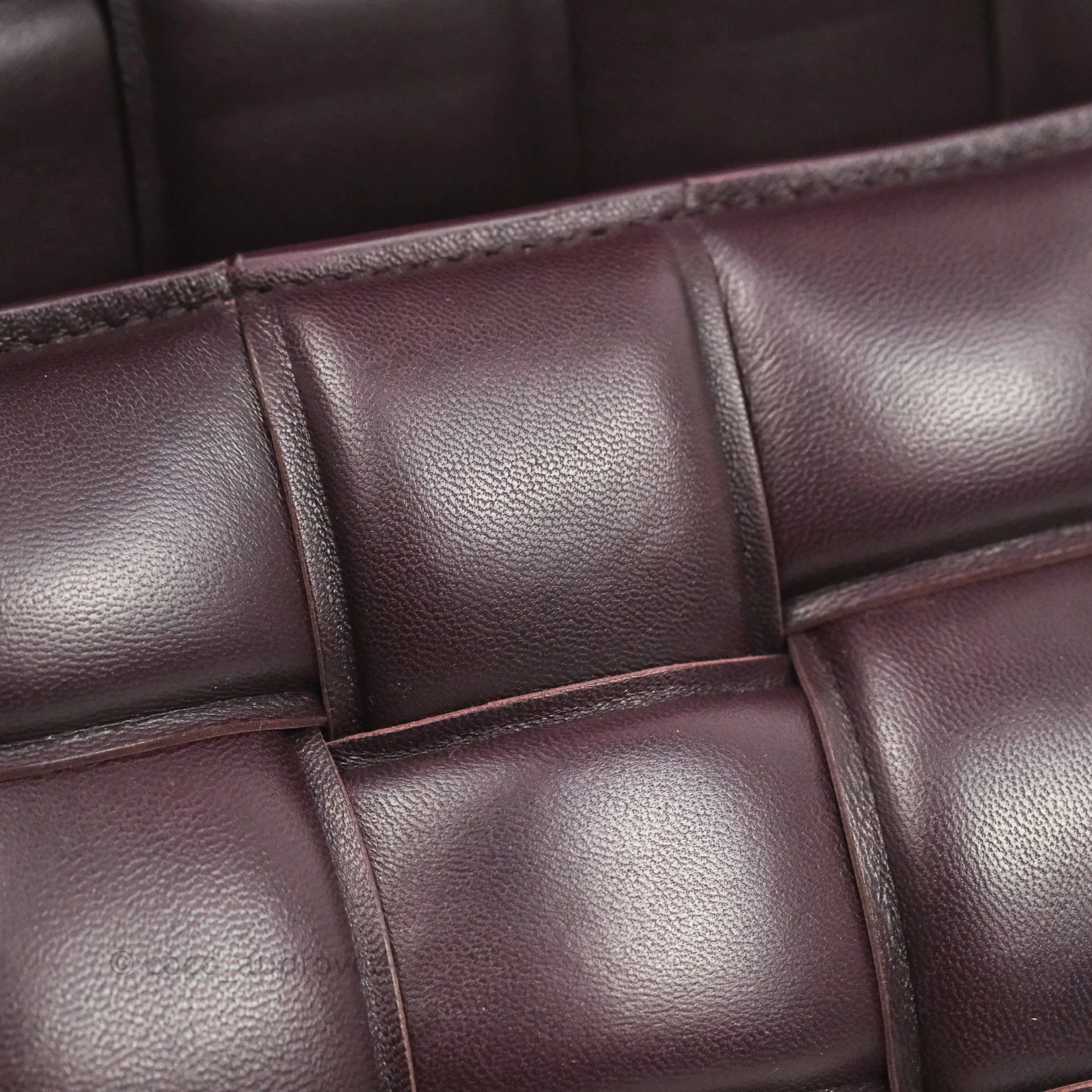 Bottega Veneta Padded Cassette Shoulder Bag Grape Lambskin Gold Hardware