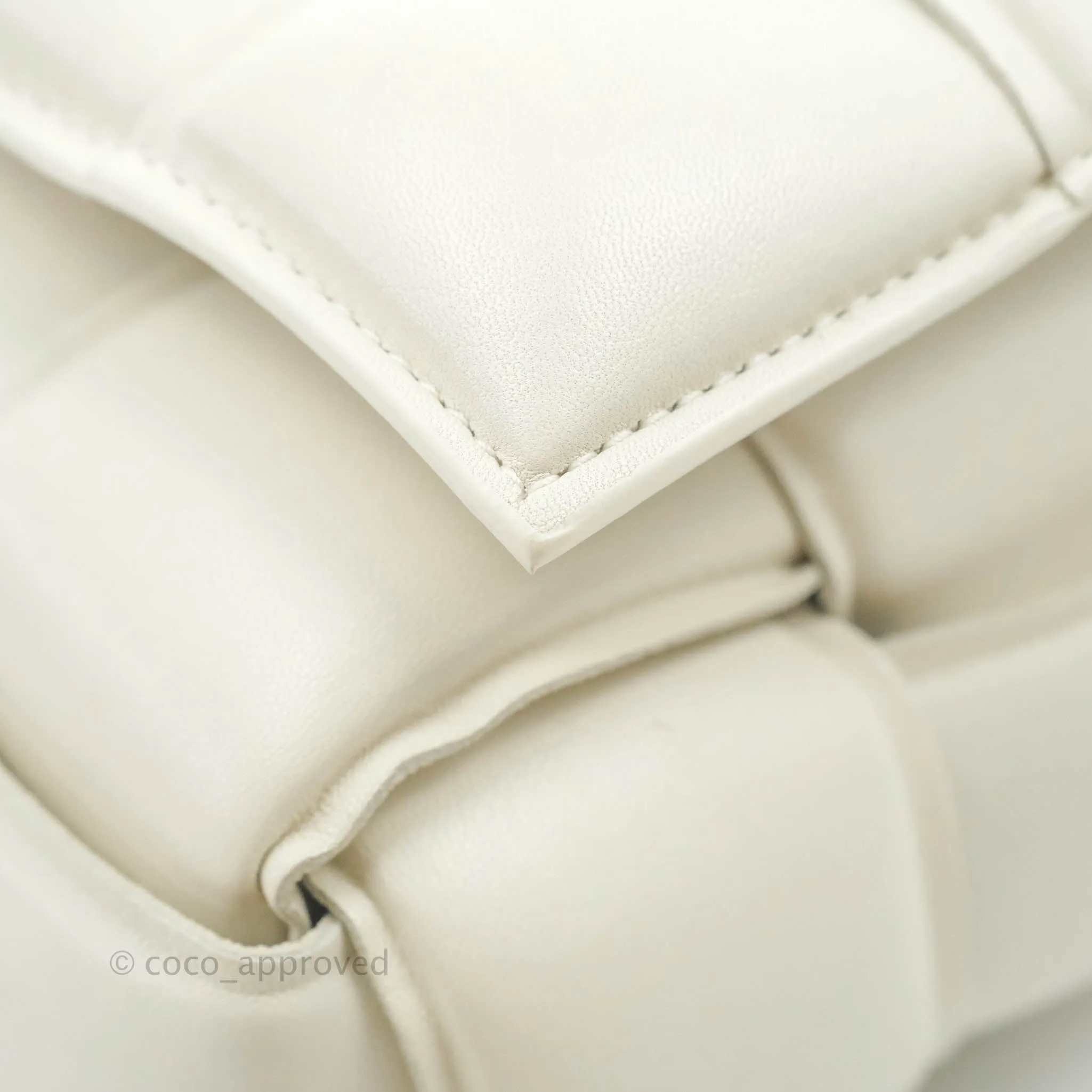 Bottega Veneta Padded Cassette Shoulder Bag Intrecciato White Lambskin Silver Hardware