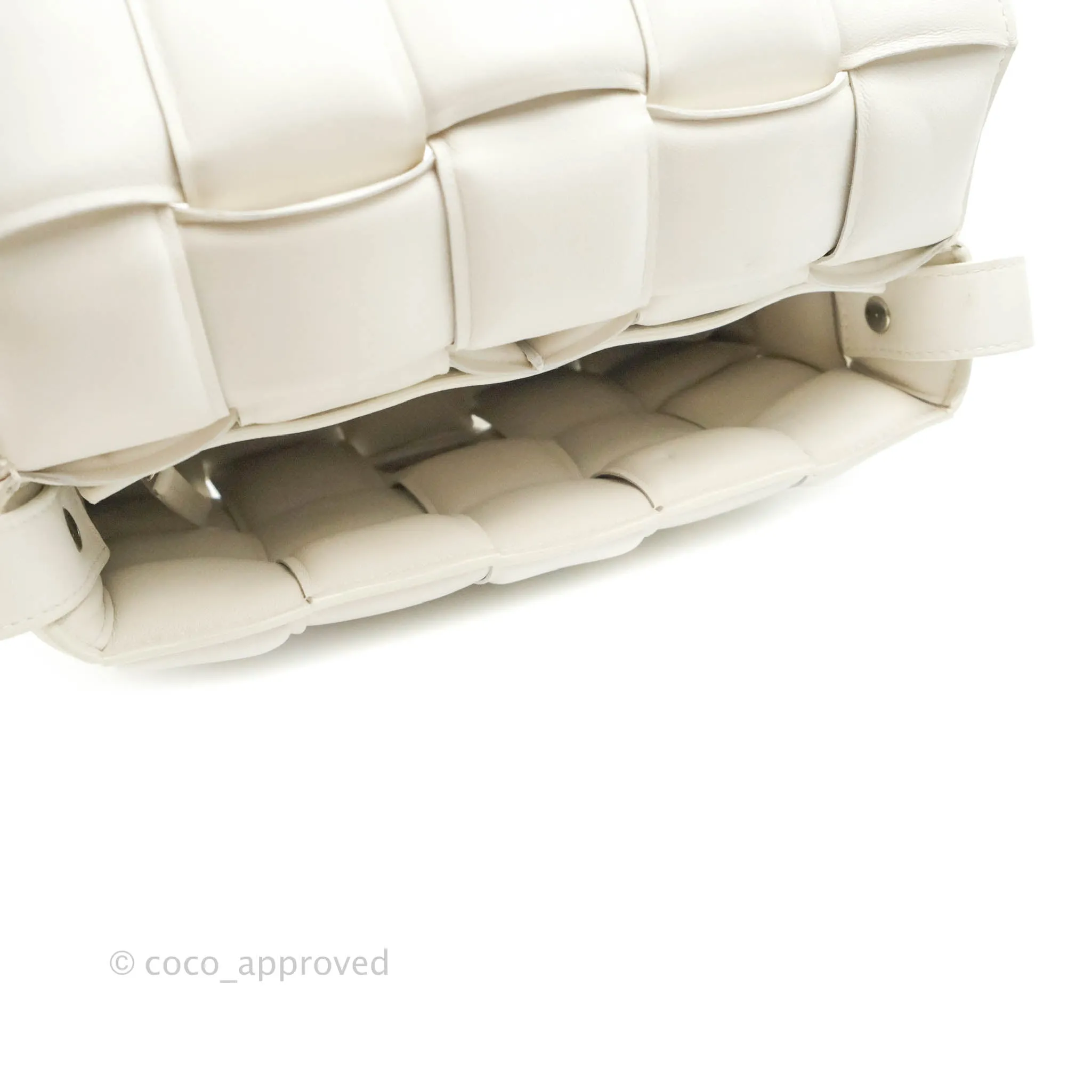 Bottega Veneta Padded Cassette Shoulder Bag Intrecciato White Lambskin Silver Hardware