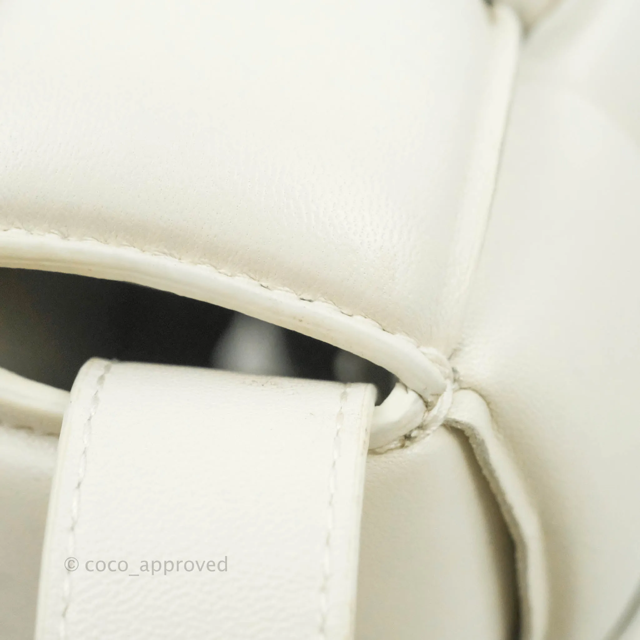 Bottega Veneta Padded Cassette Shoulder Bag Intrecciato White Lambskin Silver Hardware