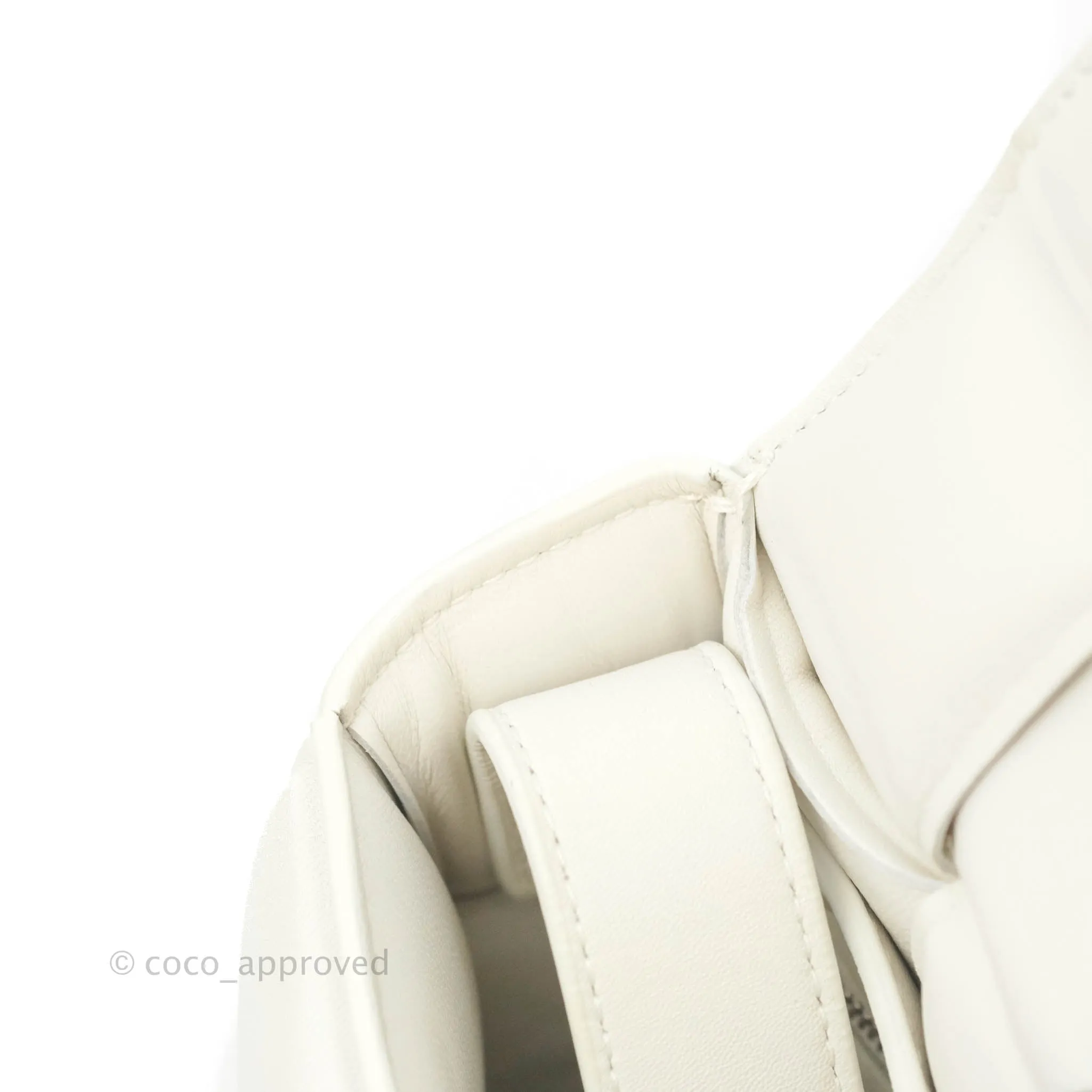 Bottega Veneta Padded Cassette Shoulder Bag Intrecciato White Lambskin Silver Hardware