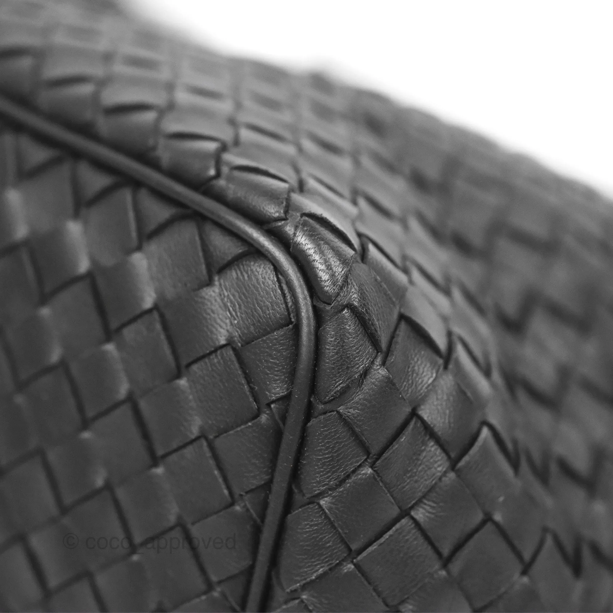 Bottega Veneta Shoulder Bag Black Nappa Intrecciato