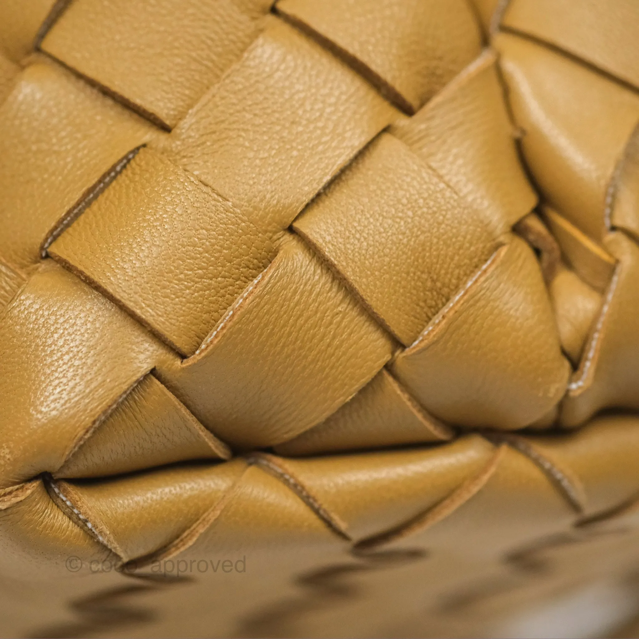 Bottega Veneta Small Andiamo Bag Dark Praline Intrecciato Lambskin