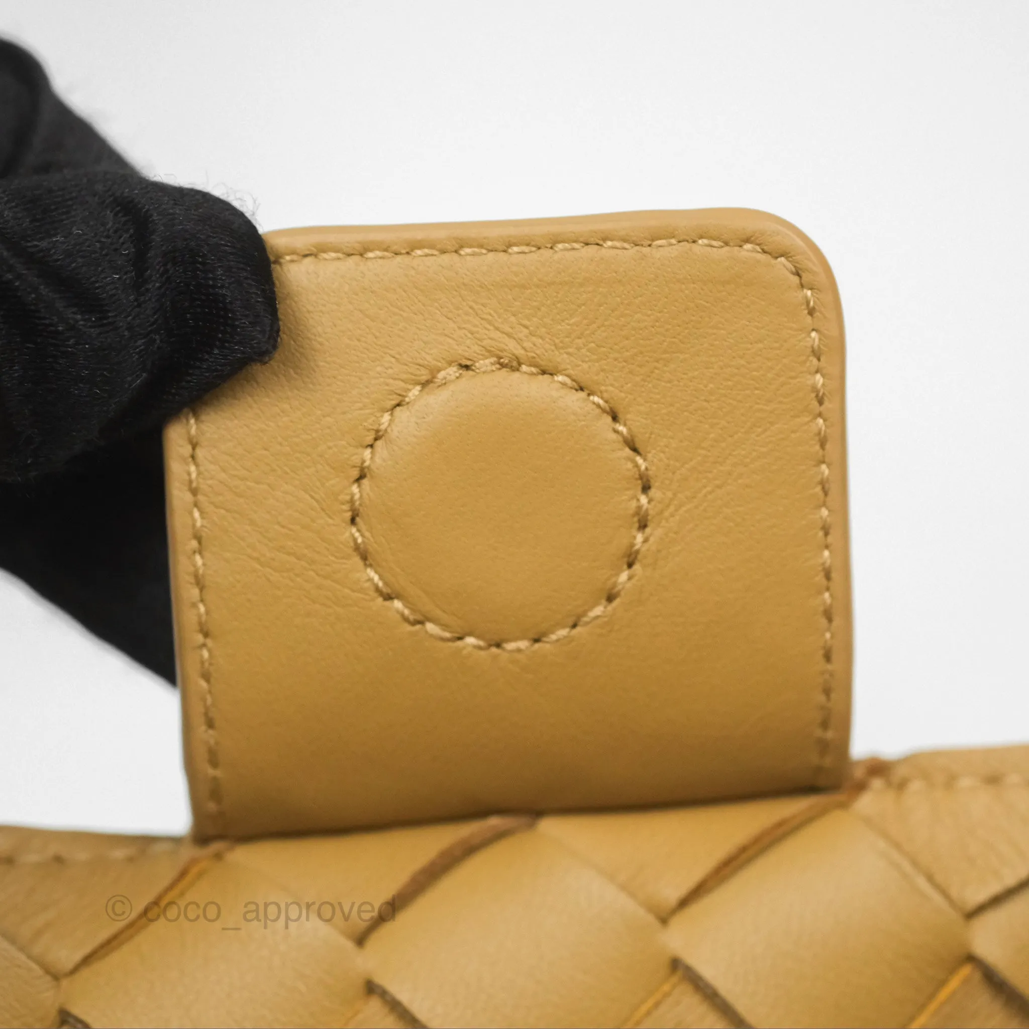 Bottega Veneta Small Andiamo Bag Dark Praline Intrecciato Lambskin