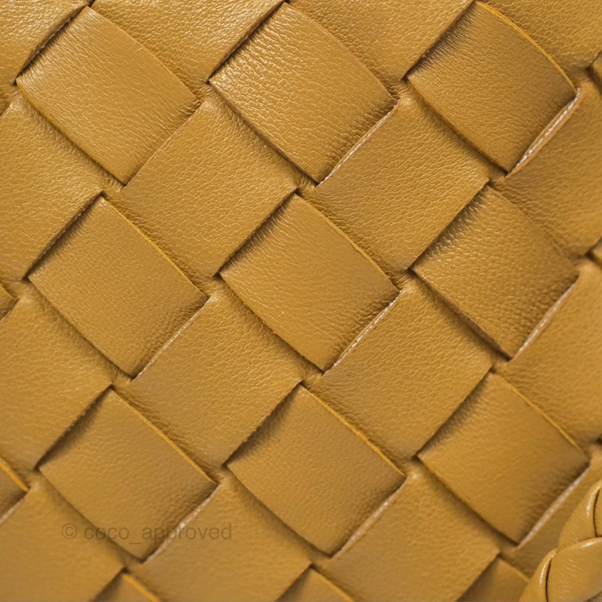 Bottega Veneta Small Andiamo Bag Dark Praline Intrecciato Lambskin