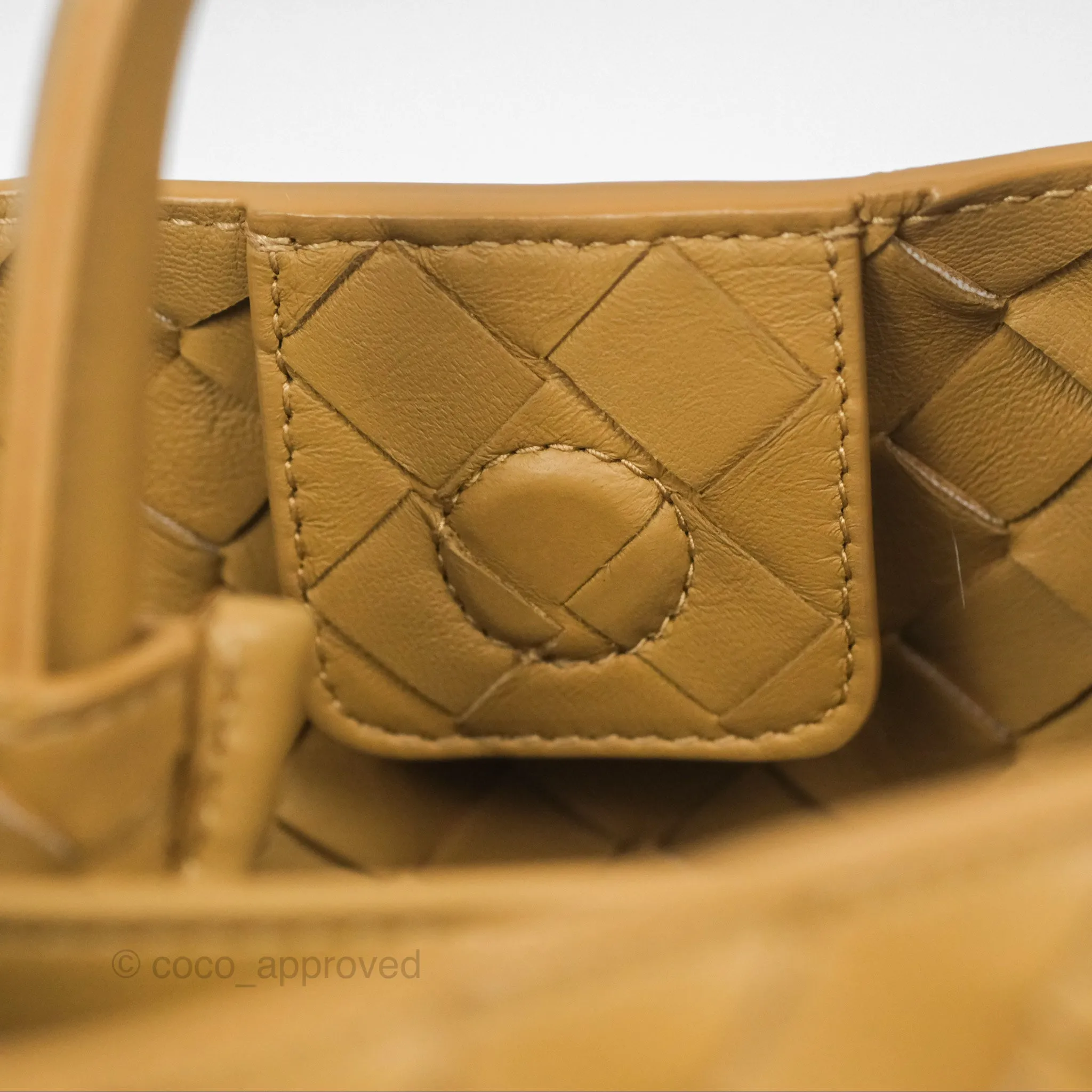 Bottega Veneta Small Andiamo Bag Dark Praline Intrecciato Lambskin