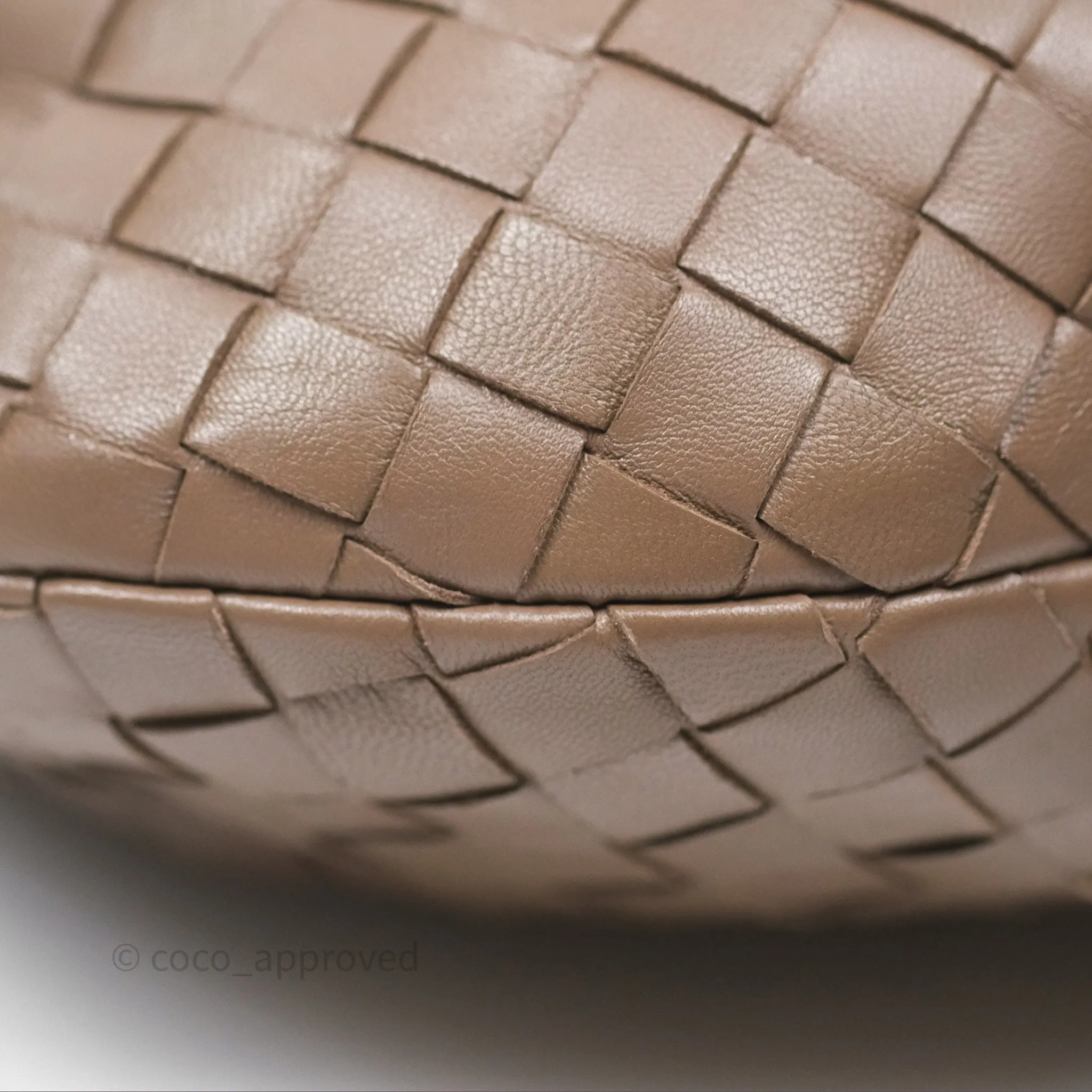 Bottega Veneta Small Jodie Bag Intrecciato Brown Lambskin Gold Hardware