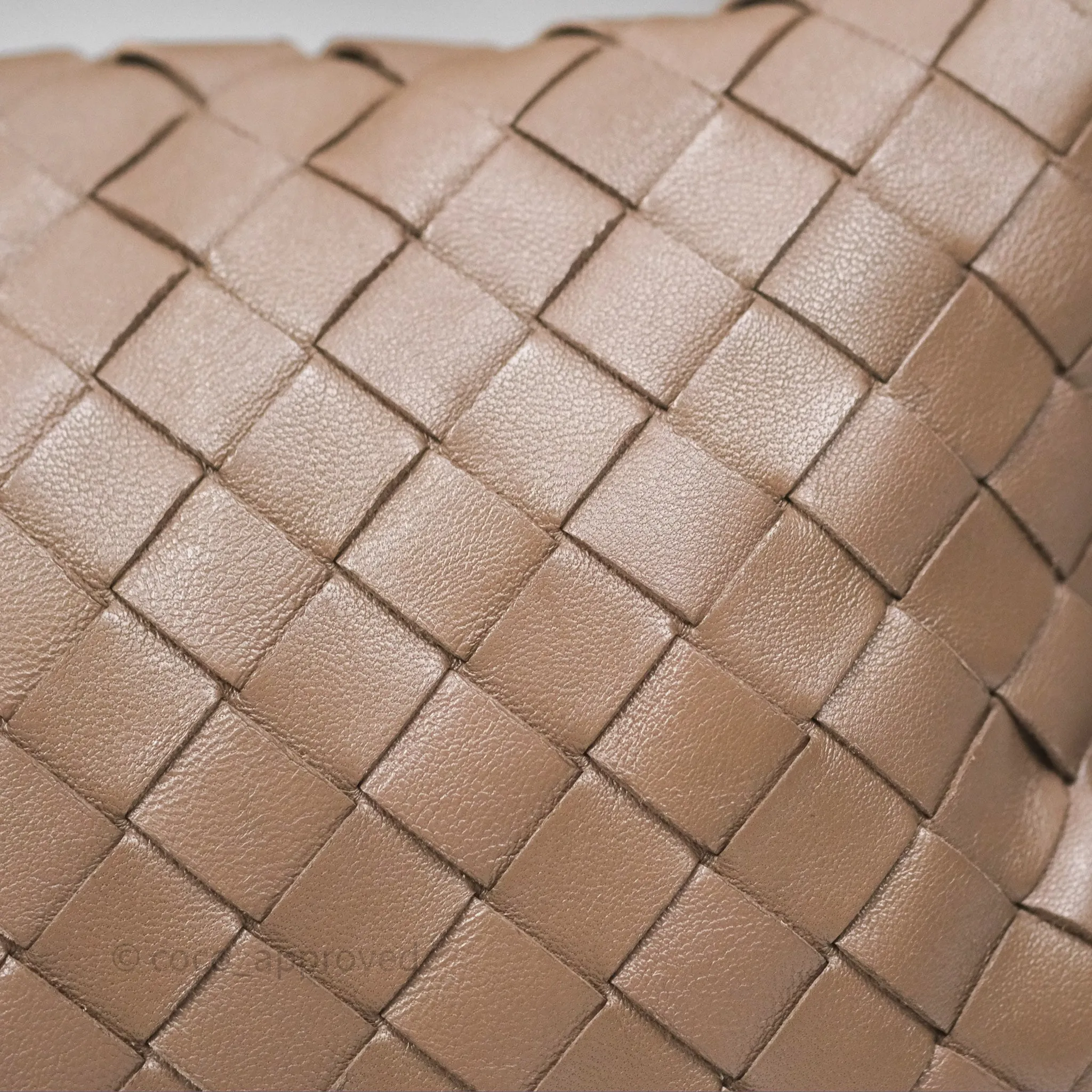 Bottega Veneta Small Jodie Bag Intrecciato Brown Lambskin Gold Hardware