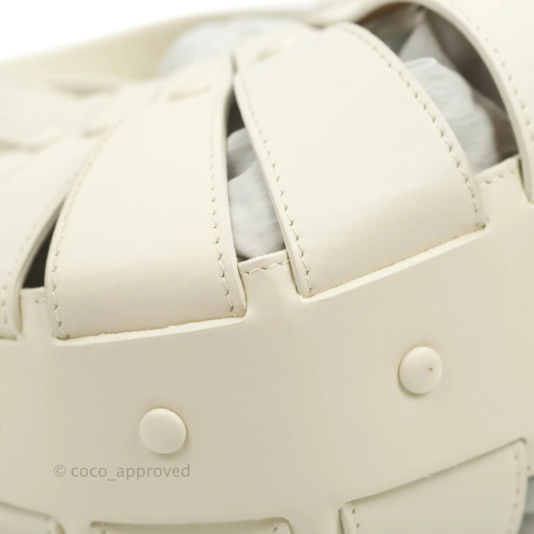 Bottega Veneta Small Shell Bag White