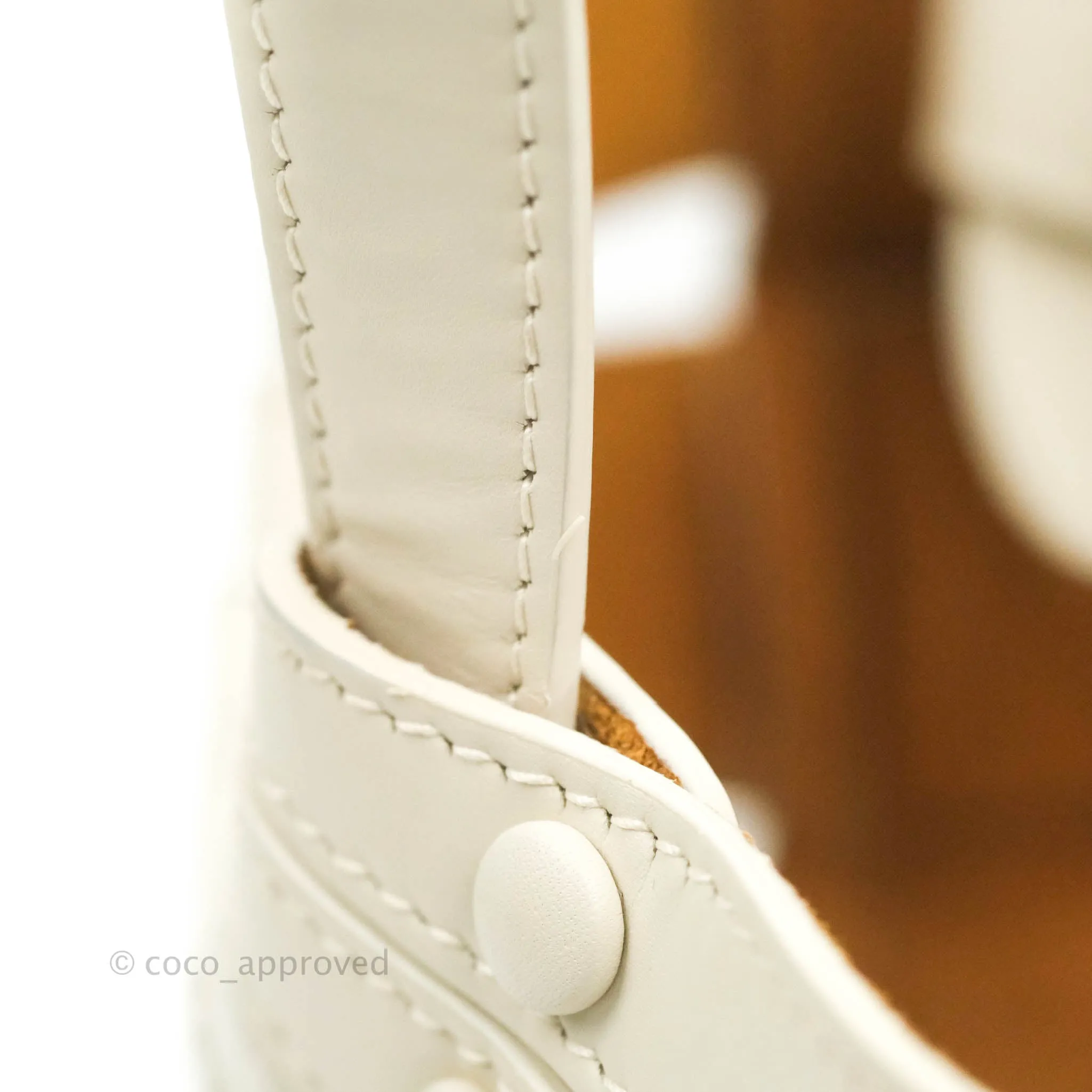 Bottega Veneta Small Shell Bag White