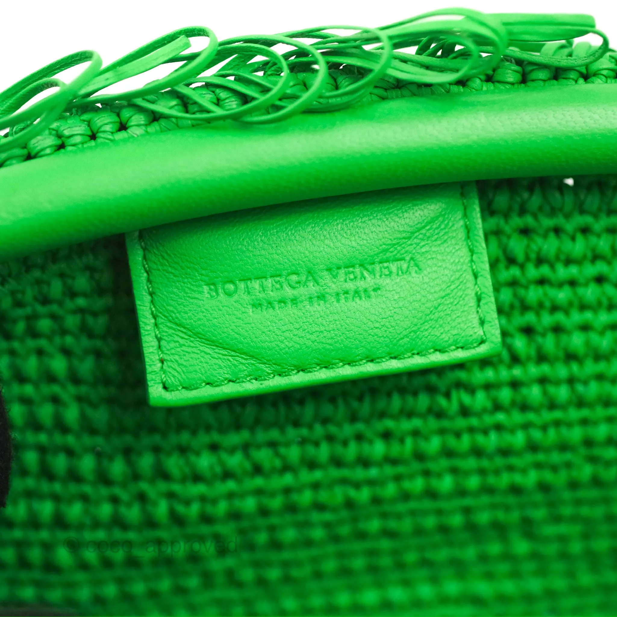 Bottega Veneta The Mini Pouch Green Leather Raffia