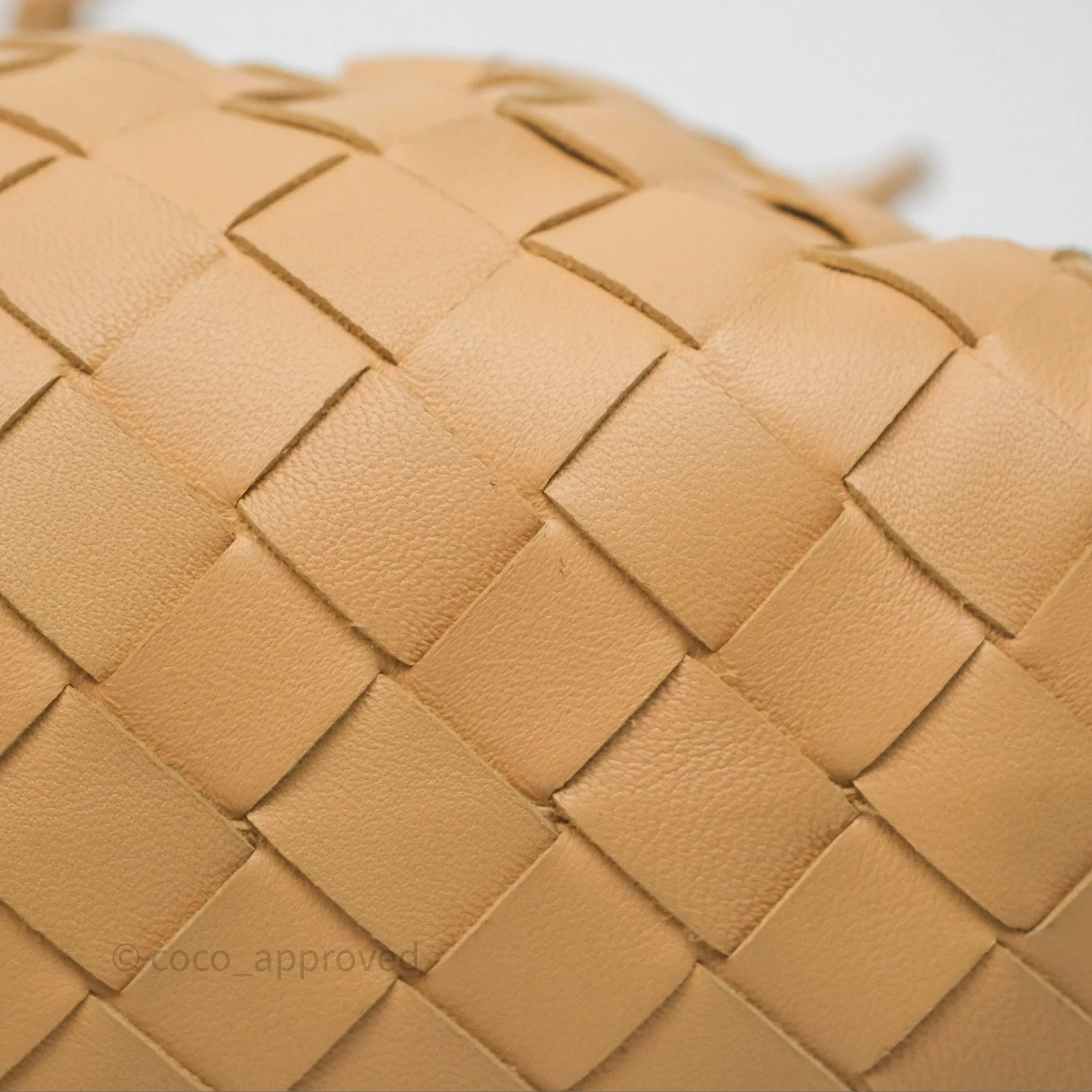 Bottega Veneta The Mini Pouch Intrecciato Lambskin Beige