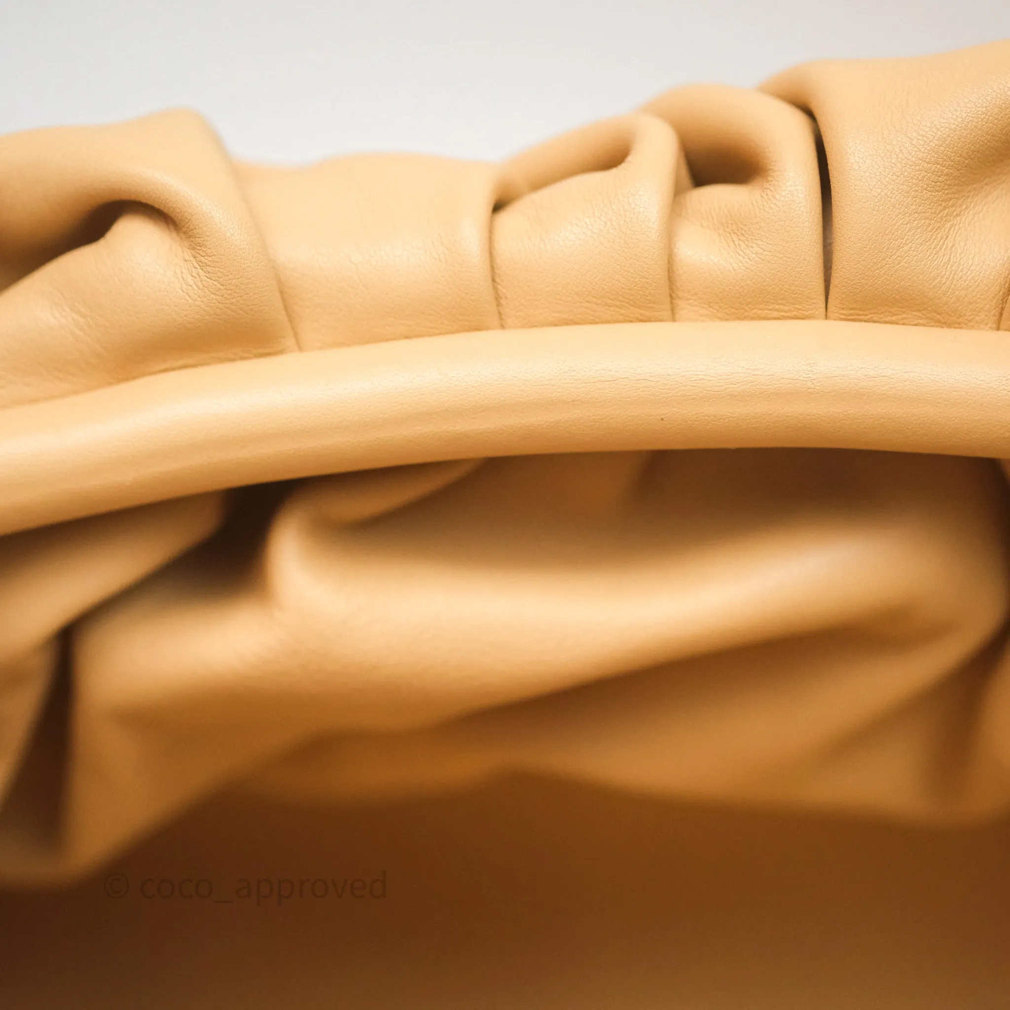 Bottega Veneta The Pouch Beige Calfskin