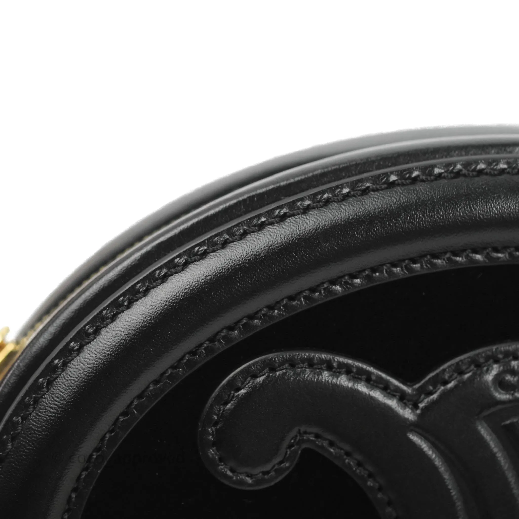 Celine Crossbody Purse With Chain In Velvet Black