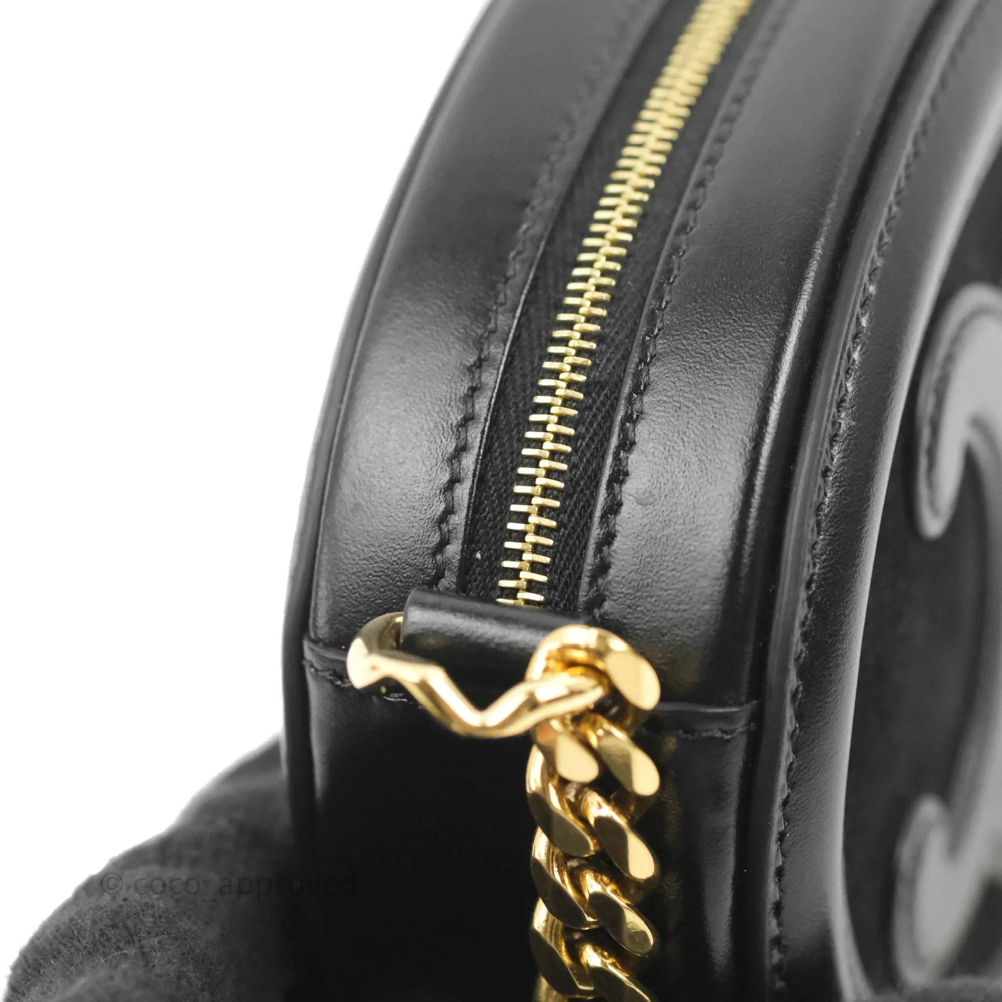 Celine Crossbody Purse With Chain In Velvet Black