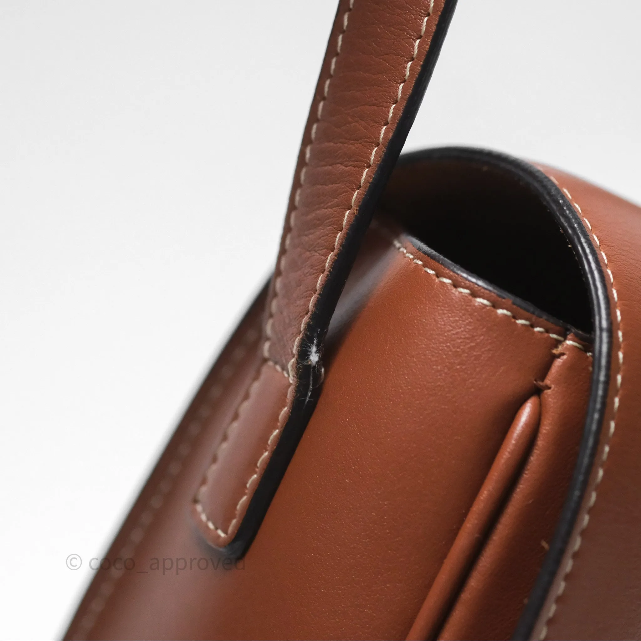 Celine Folco Cuir Triomphe in Smooth Calfskin Tan