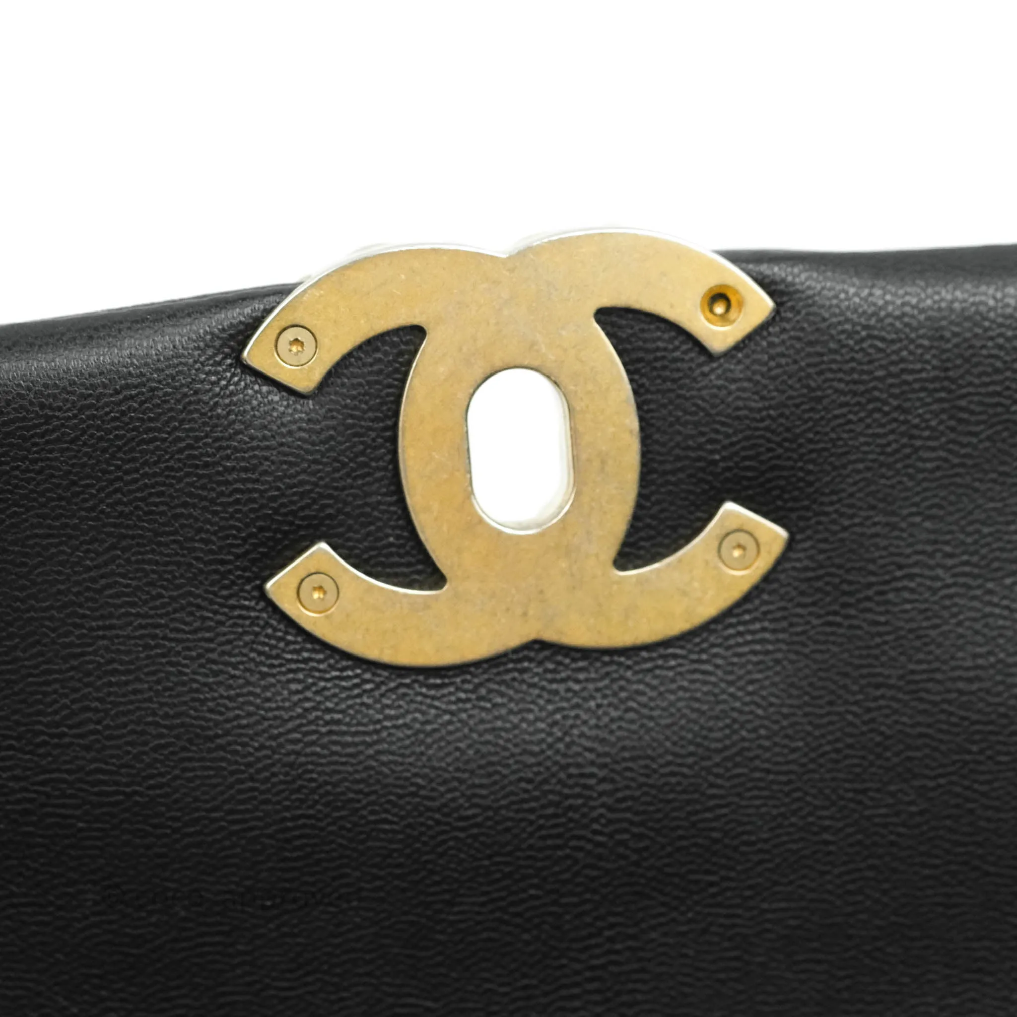 Chanel 19 Medium Black Goatskin Mixed Hardware