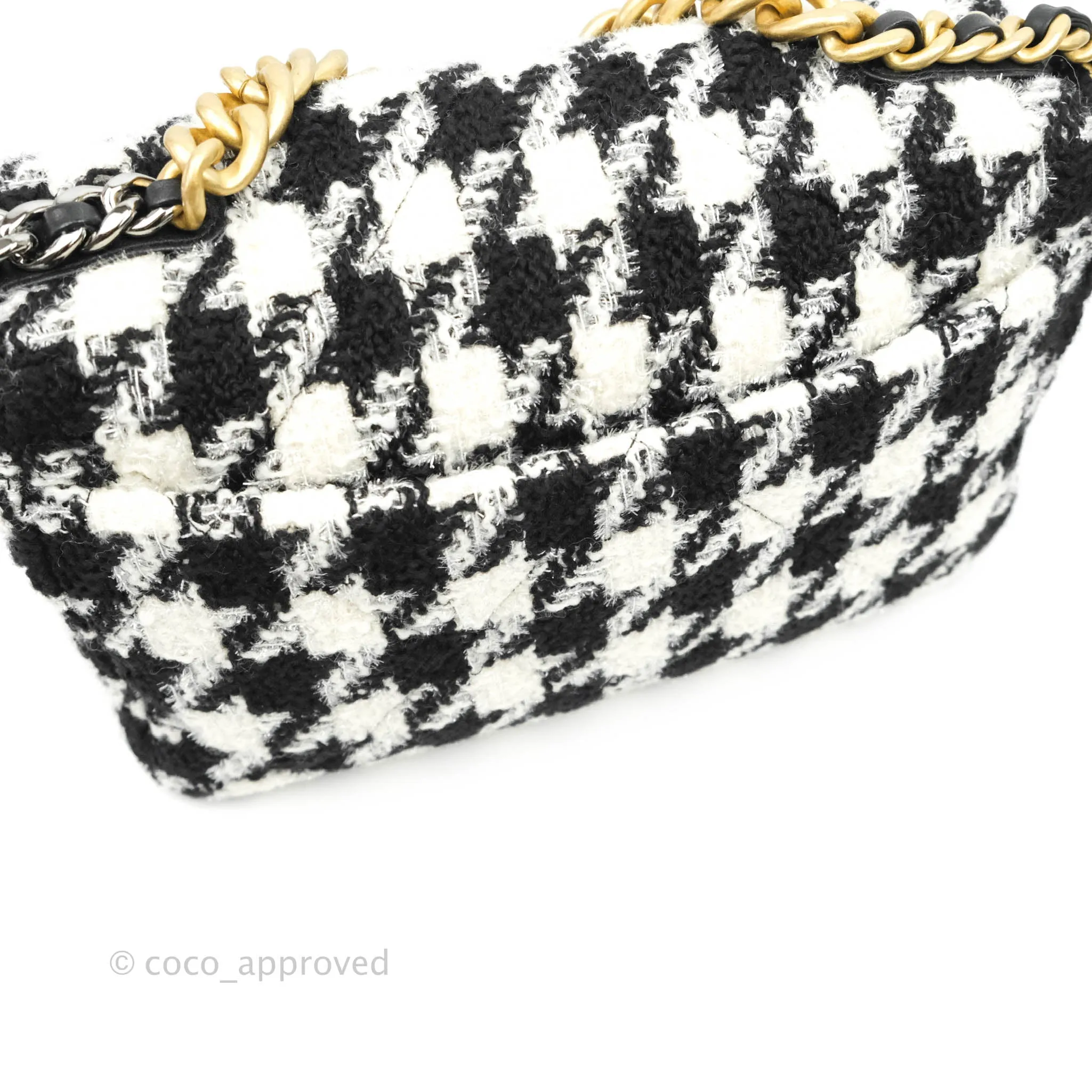 Chanel 19 Medium Tweed Houndstooth Black & White Mixed Hardware