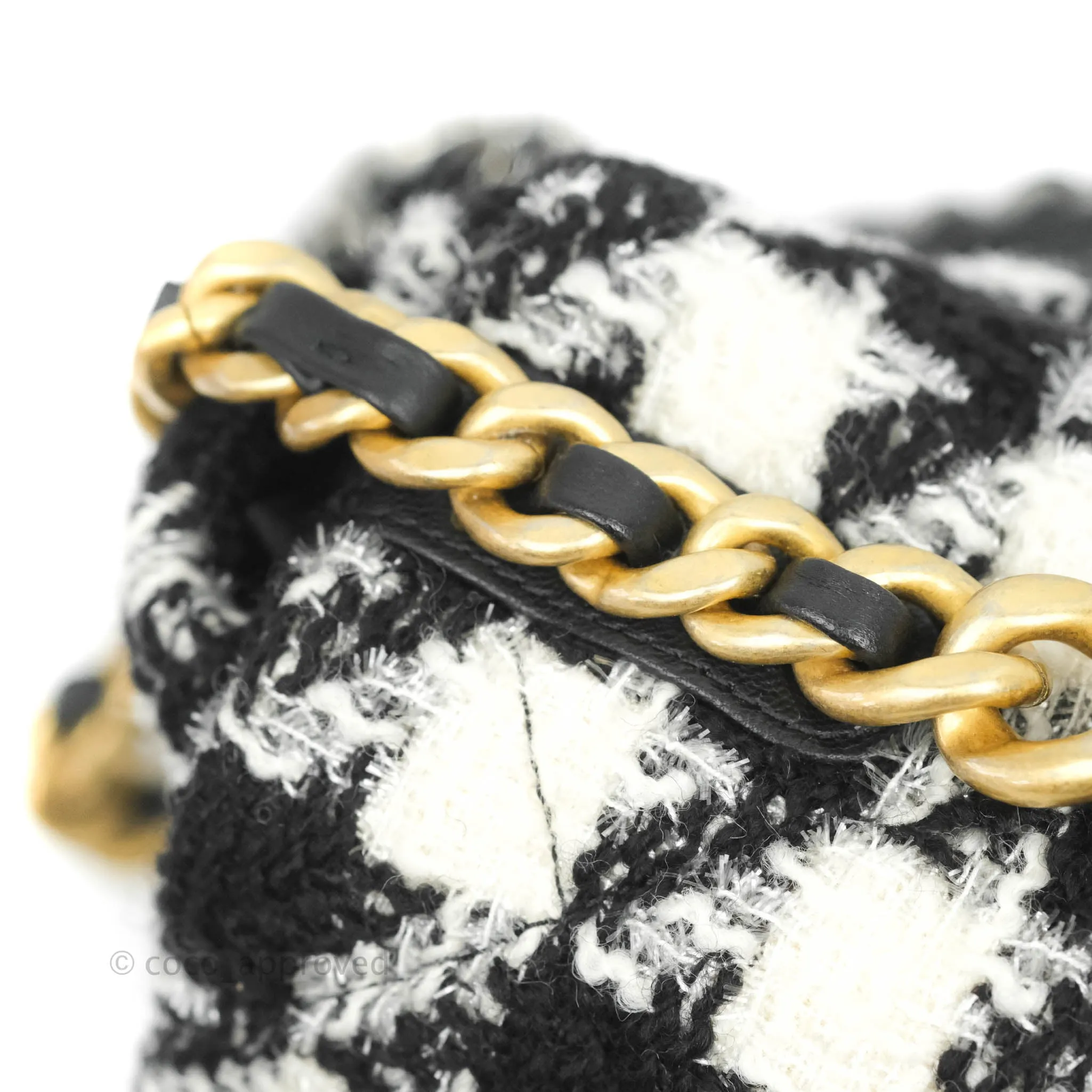 Chanel 19 Medium Tweed Houndstooth Black & White Mixed Hardware