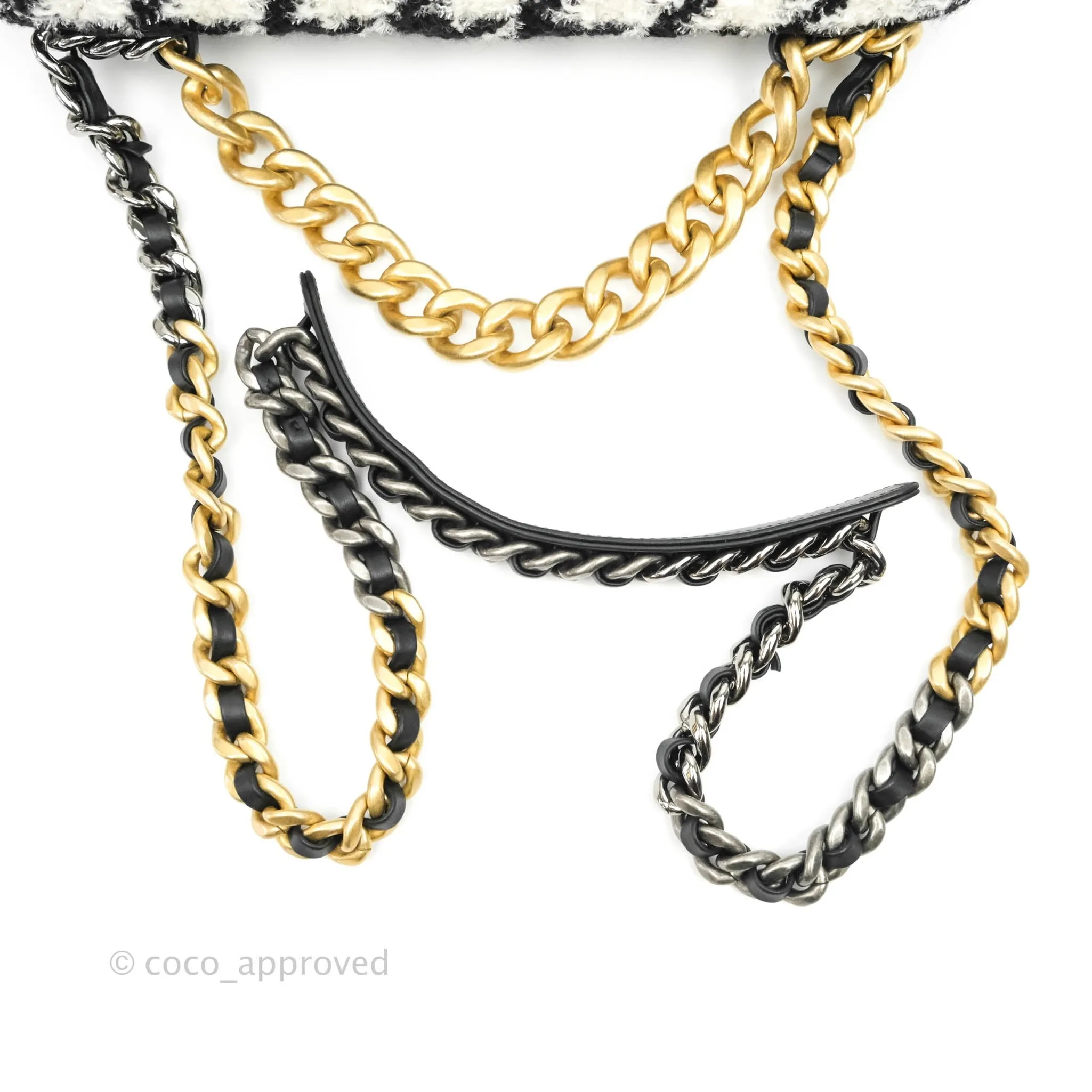 Chanel 19 Medium Tweed Houndstooth Black & White Mixed Hardware
