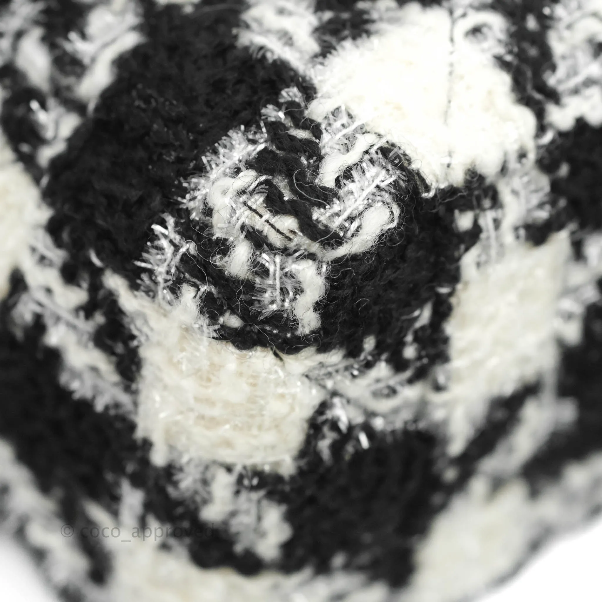 Chanel 19 Medium Tweed Houndstooth Black & White Mixed Hardware