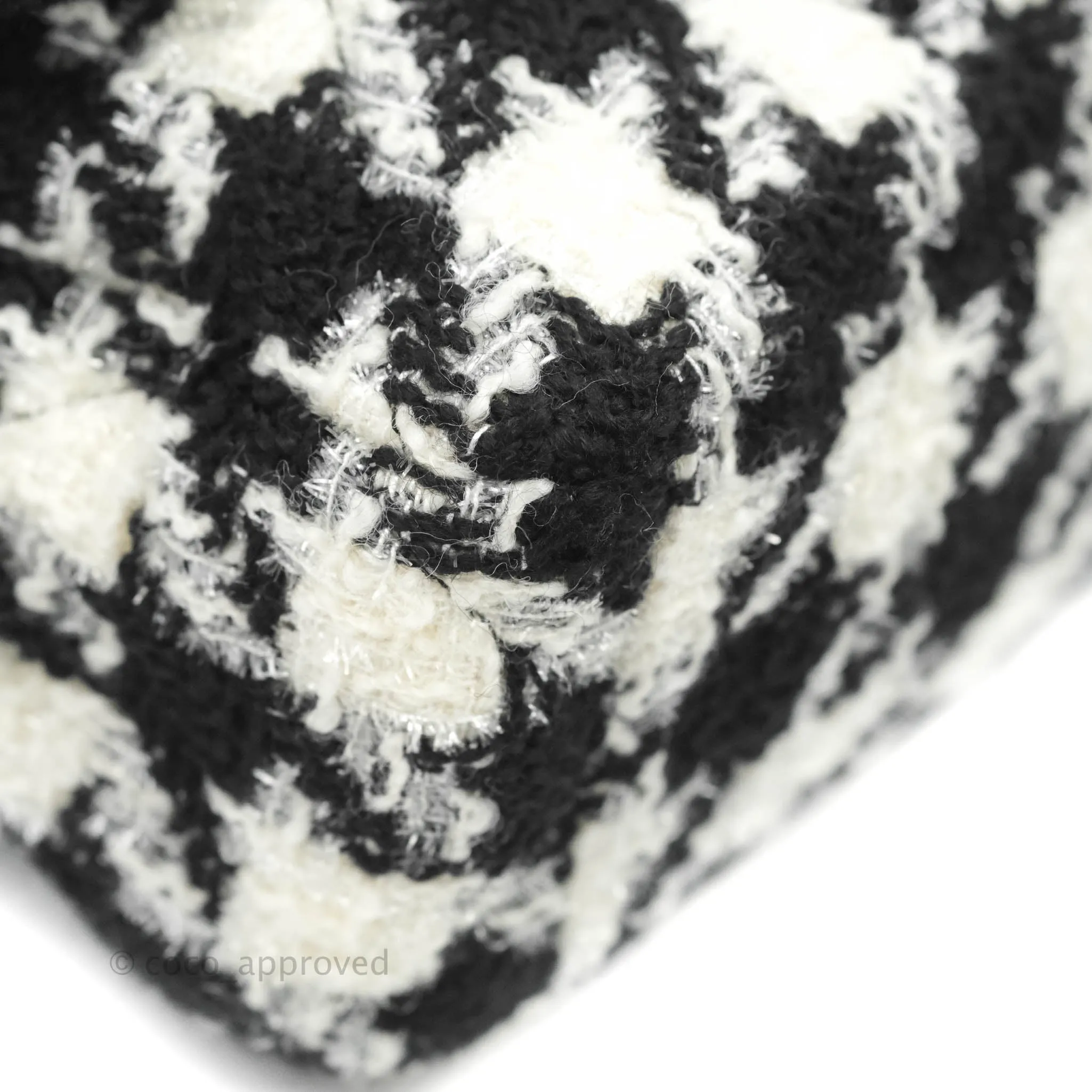 Chanel 19 Medium Tweed Houndstooth Black & White Mixed Hardware