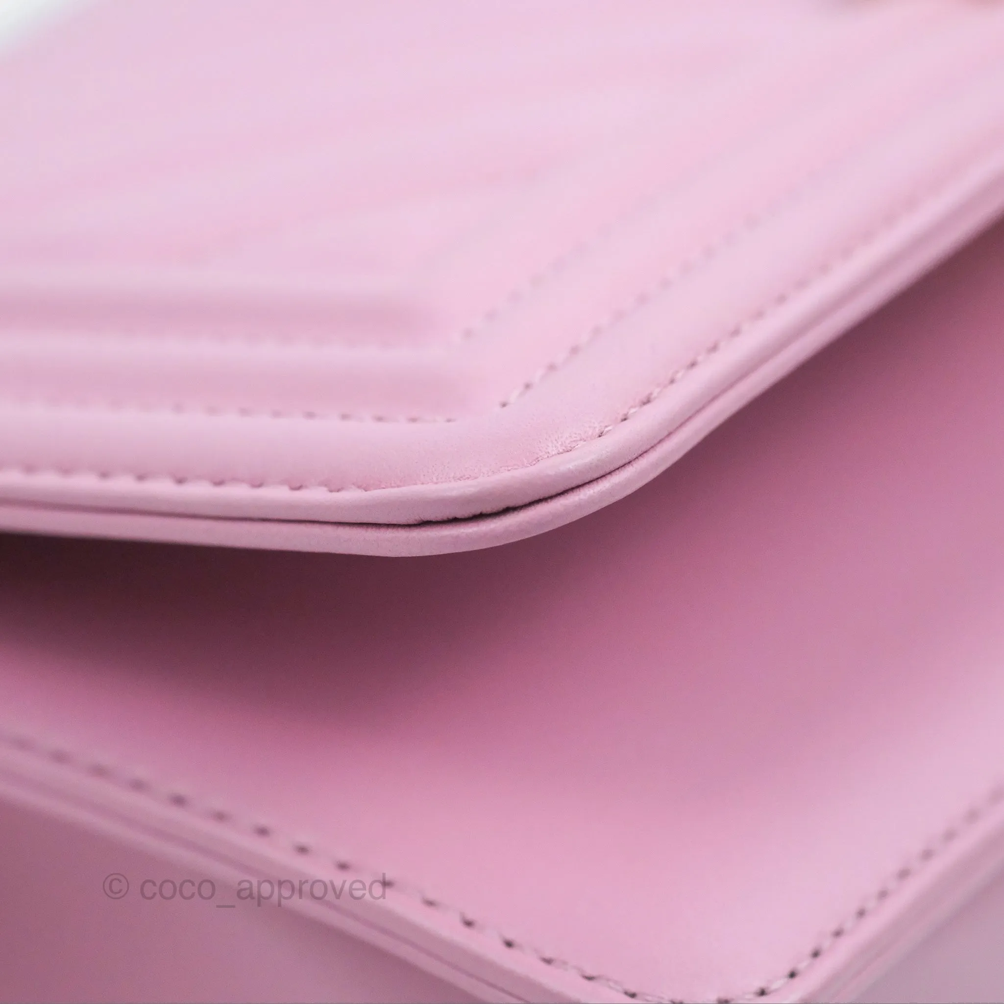 Chanel Chevron Medium Boy Pink Calfskin Gold Hardware