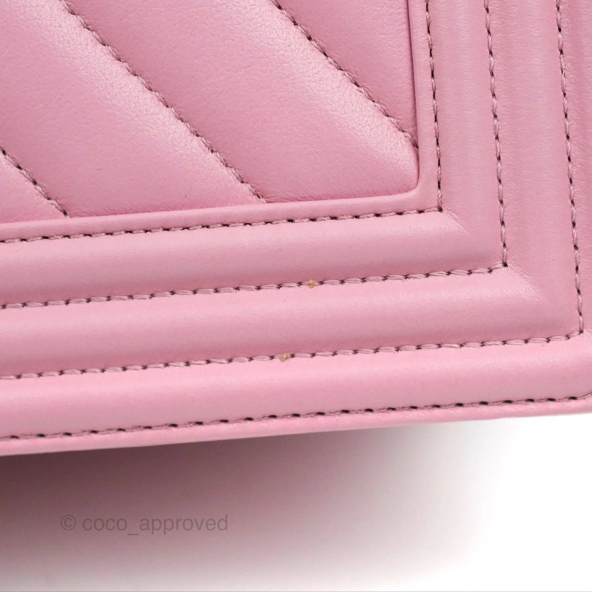 Chanel Chevron Medium Boy Pink Calfskin Gold Hardware