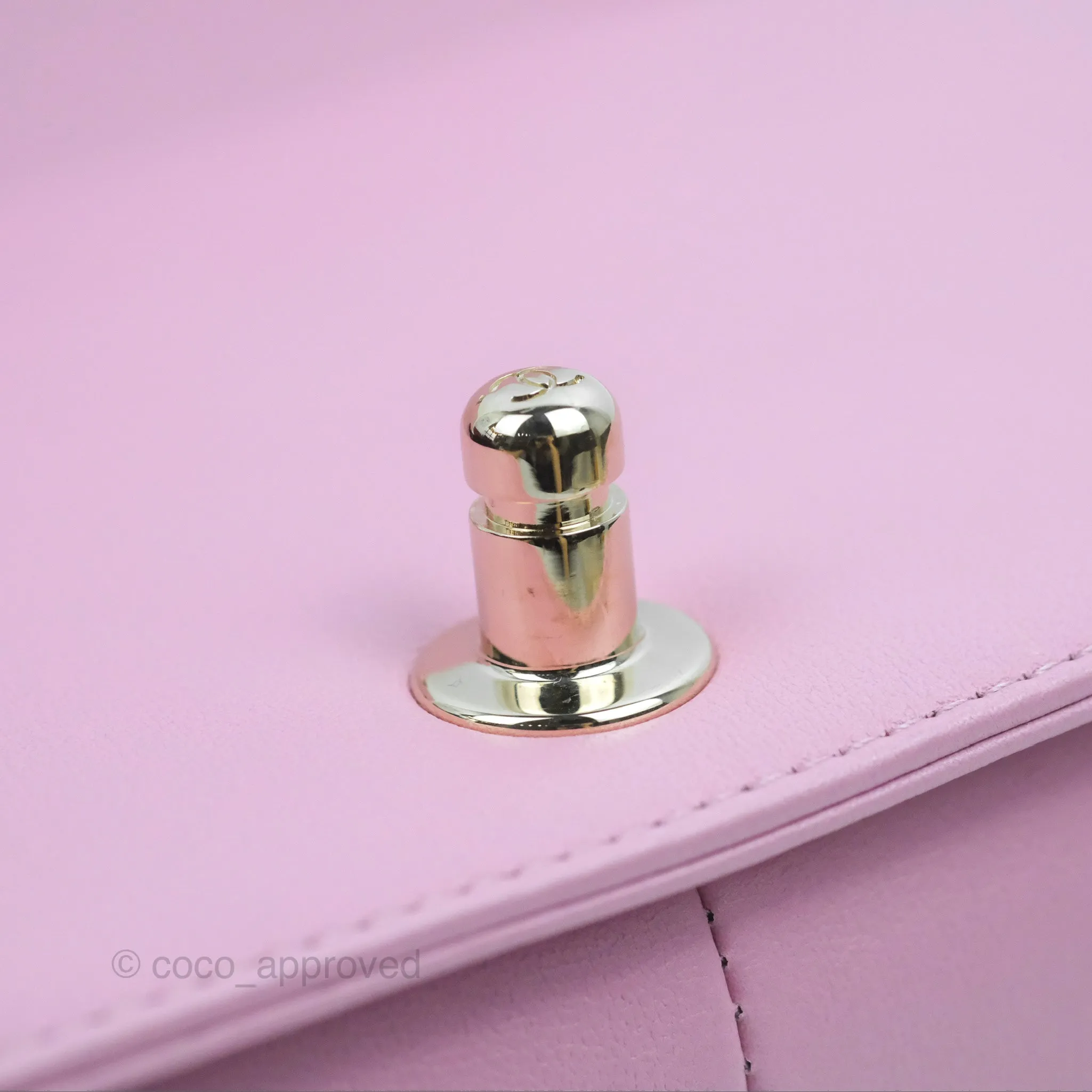 Chanel Chevron Medium Boy Pink Calfskin Gold Hardware