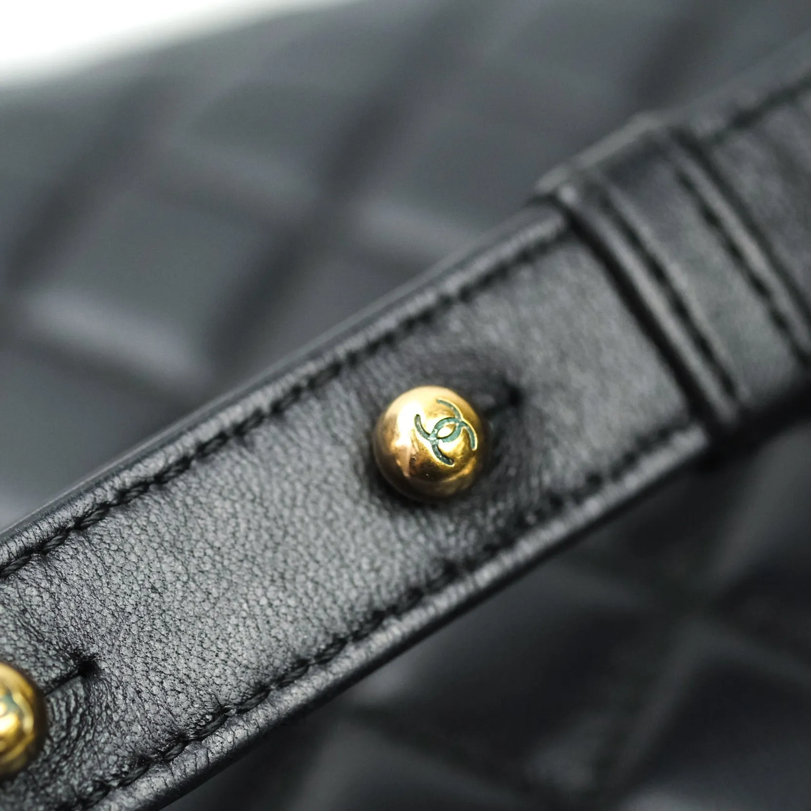 Chanel Quilted Boy New Medium Black Lambskin Gold Hardware