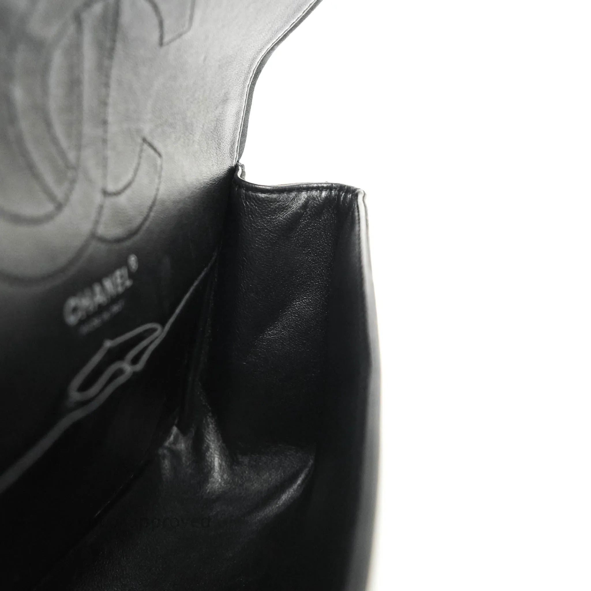 Chanel Reissue Quilted Aged Calfskin Black Ruthenium Hardware 226