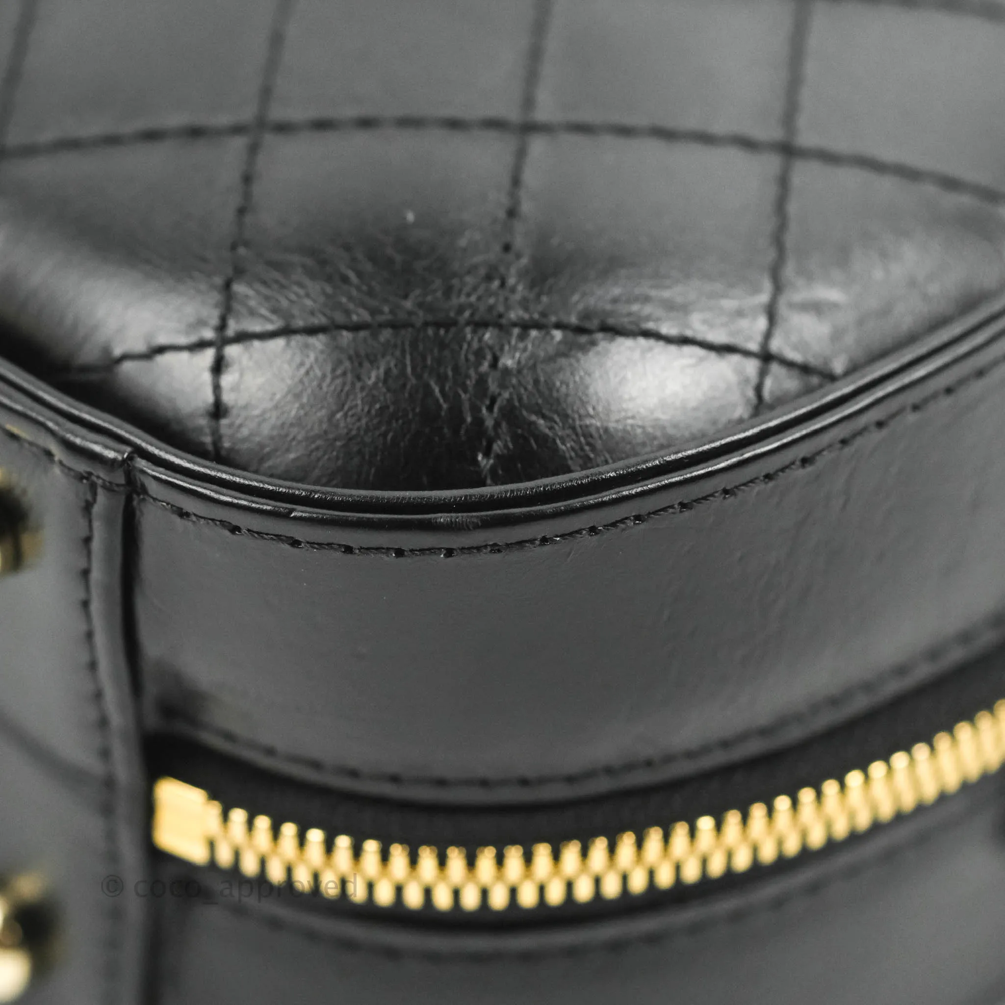 Chanel Small Round Vanity Case Bag Black Crumpled Calfskin 19C