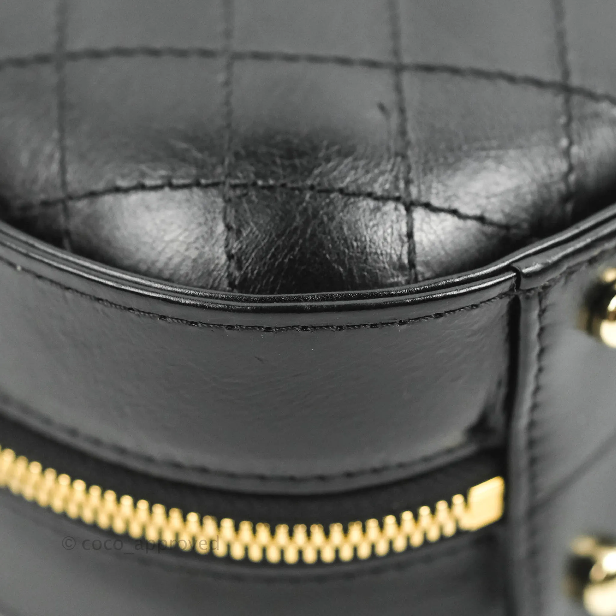 Chanel Small Round Vanity Case Bag Black Crumpled Calfskin 19C