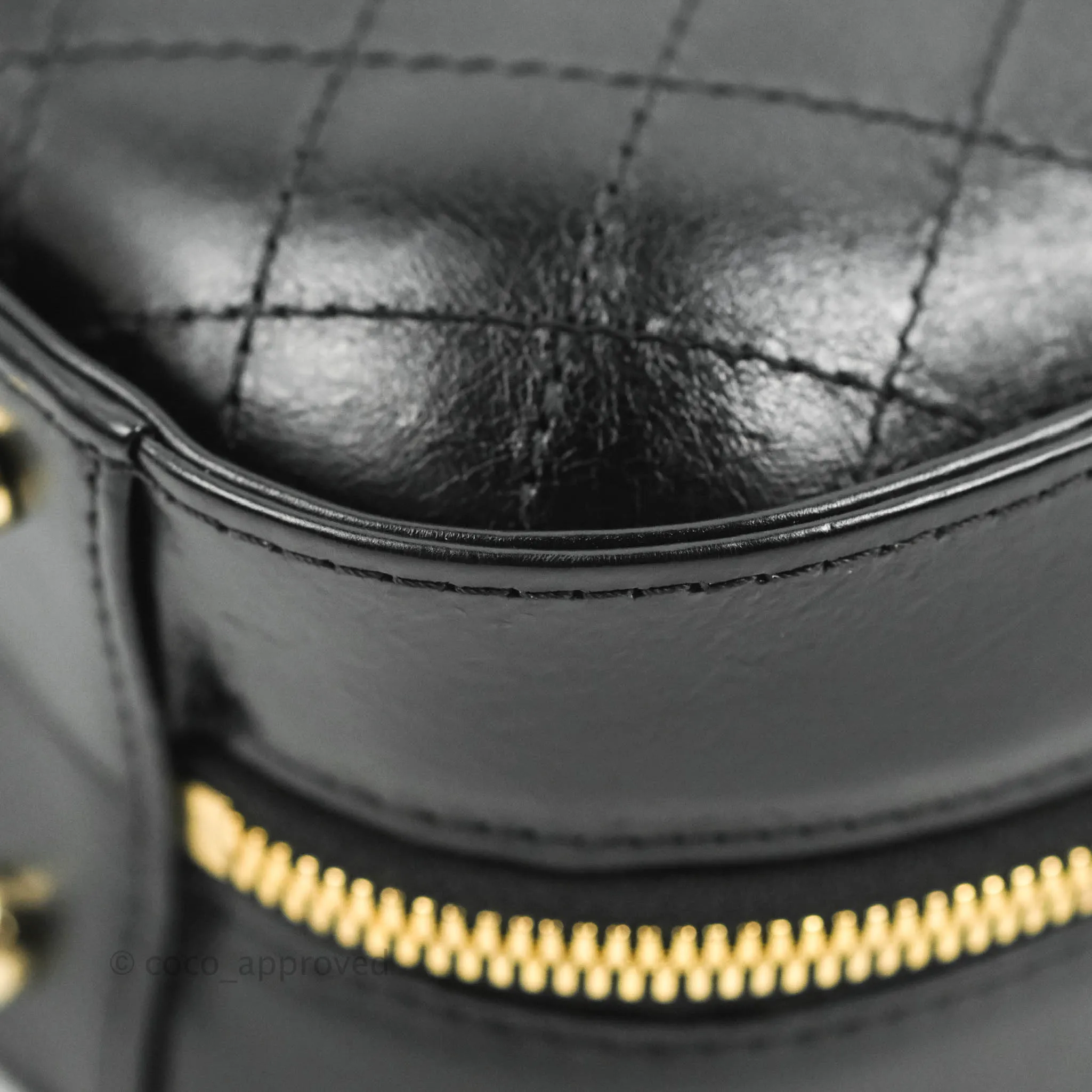 Chanel Small Round Vanity Case Bag Black Crumpled Calfskin 19C