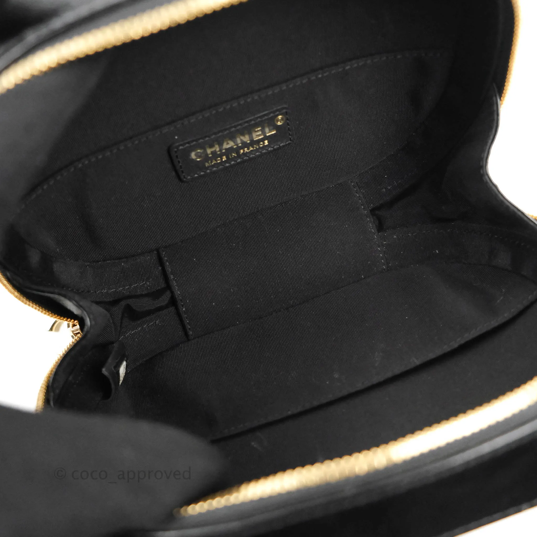 Chanel Small Round Vanity Case Bag Black Crumpled Calfskin 19C