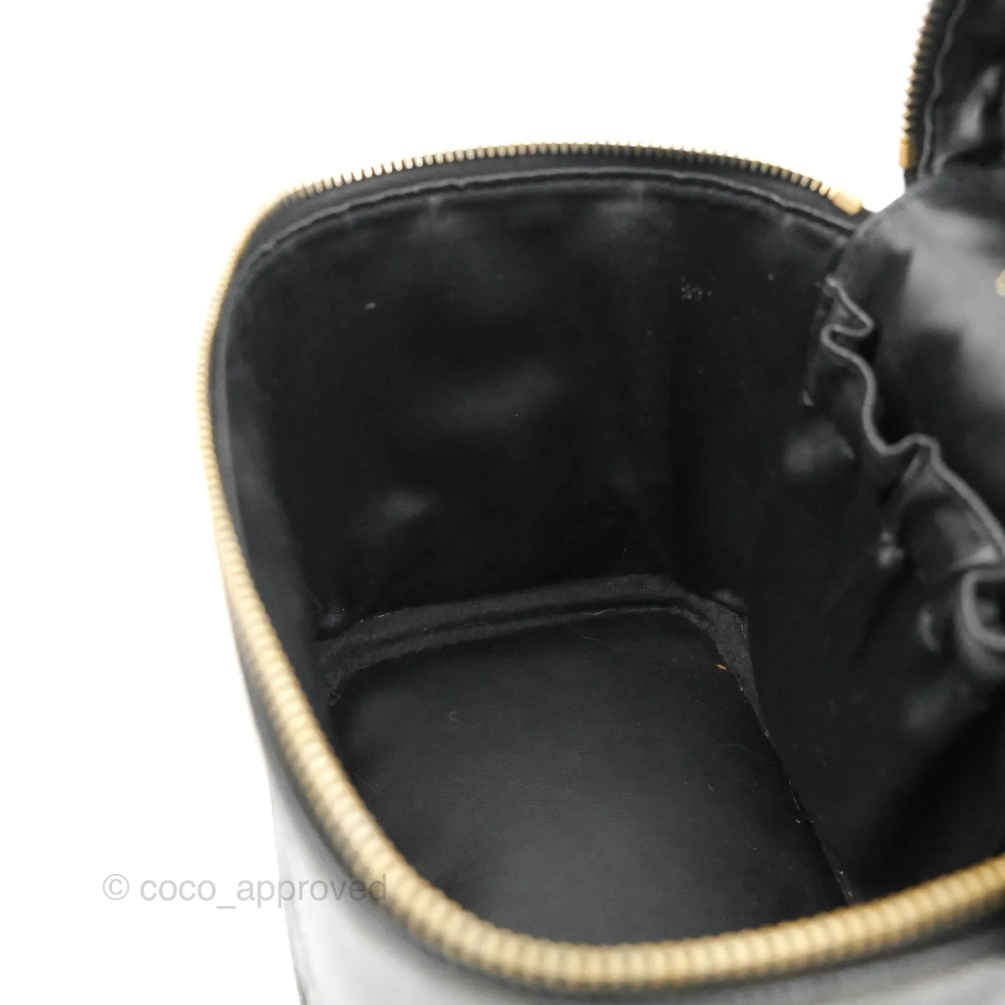 Chanel Vintage Vanity Case Black Caviar Gold Hardware