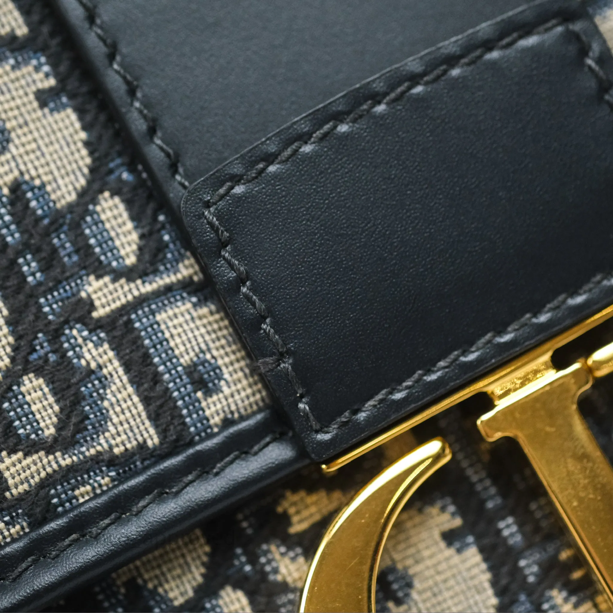 Christian Dior 30 Montaigne with Chain Blue Dior Oblique Jacquard