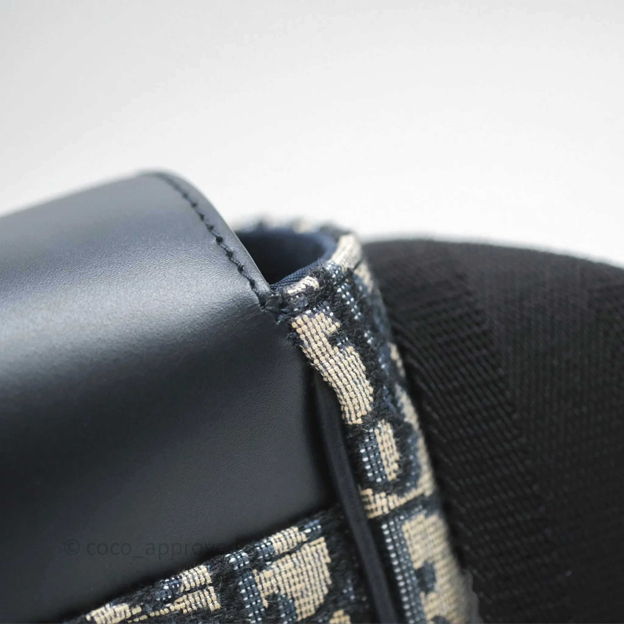 Christian Dior Messenger Bag Smooth Calfskin Blue Dior Oblique Jacquard