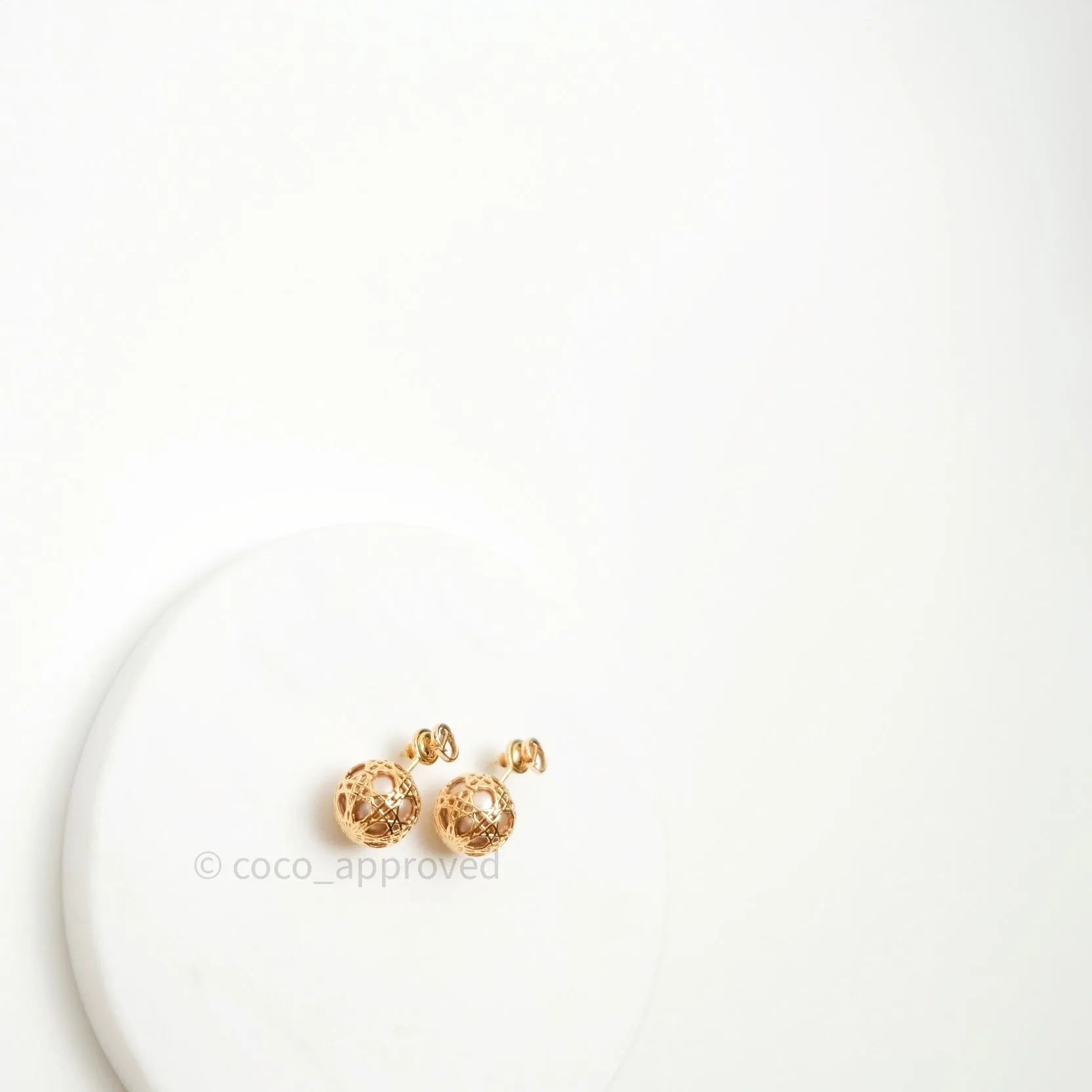 Christian Dior Pearl Cannage Mise En Dior Tribal Earrings Gold