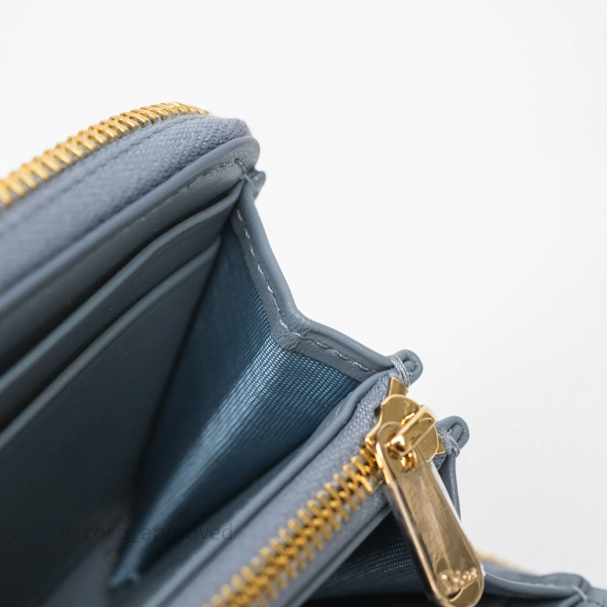 Dior Small Lady Dior Voyageur Coin Purse Cloud Blue Lambskin Cannage