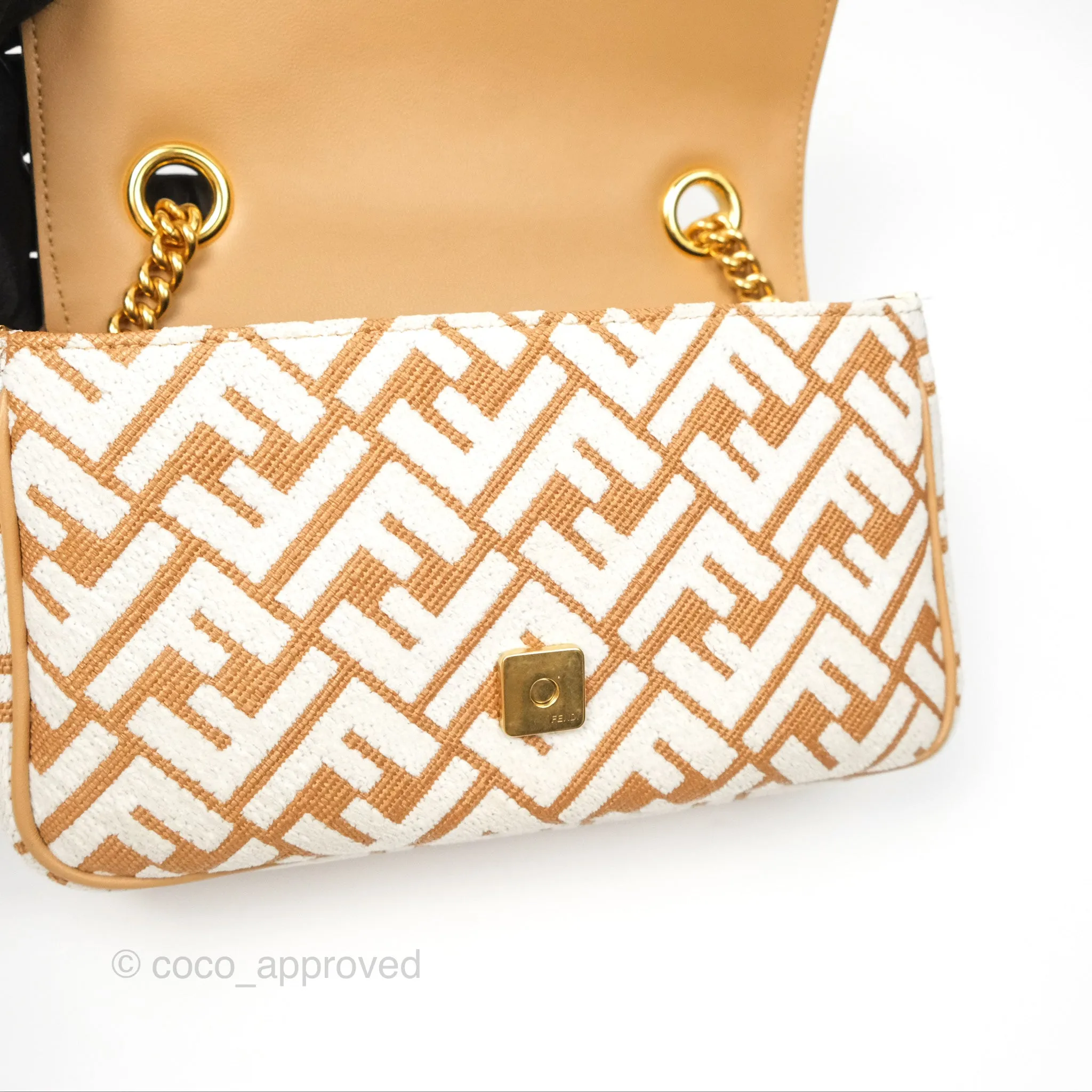 Fendi Baguette Chain Midi Bag Raffia