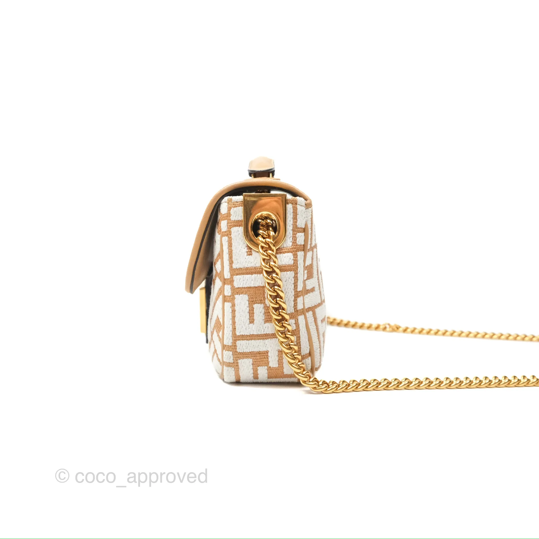 Fendi Baguette Chain Midi Bag Raffia