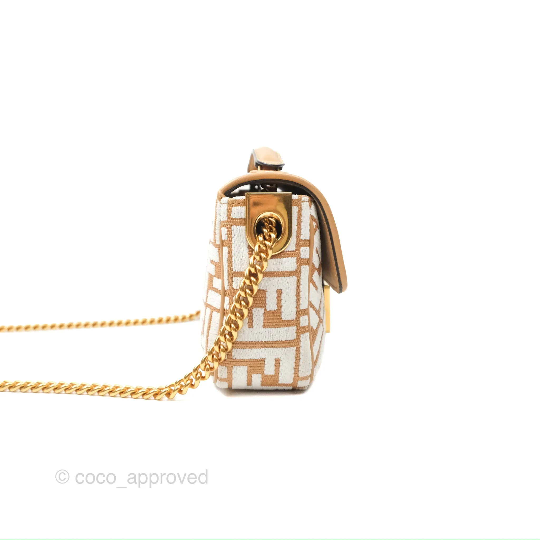 Fendi Baguette Chain Midi Bag Raffia