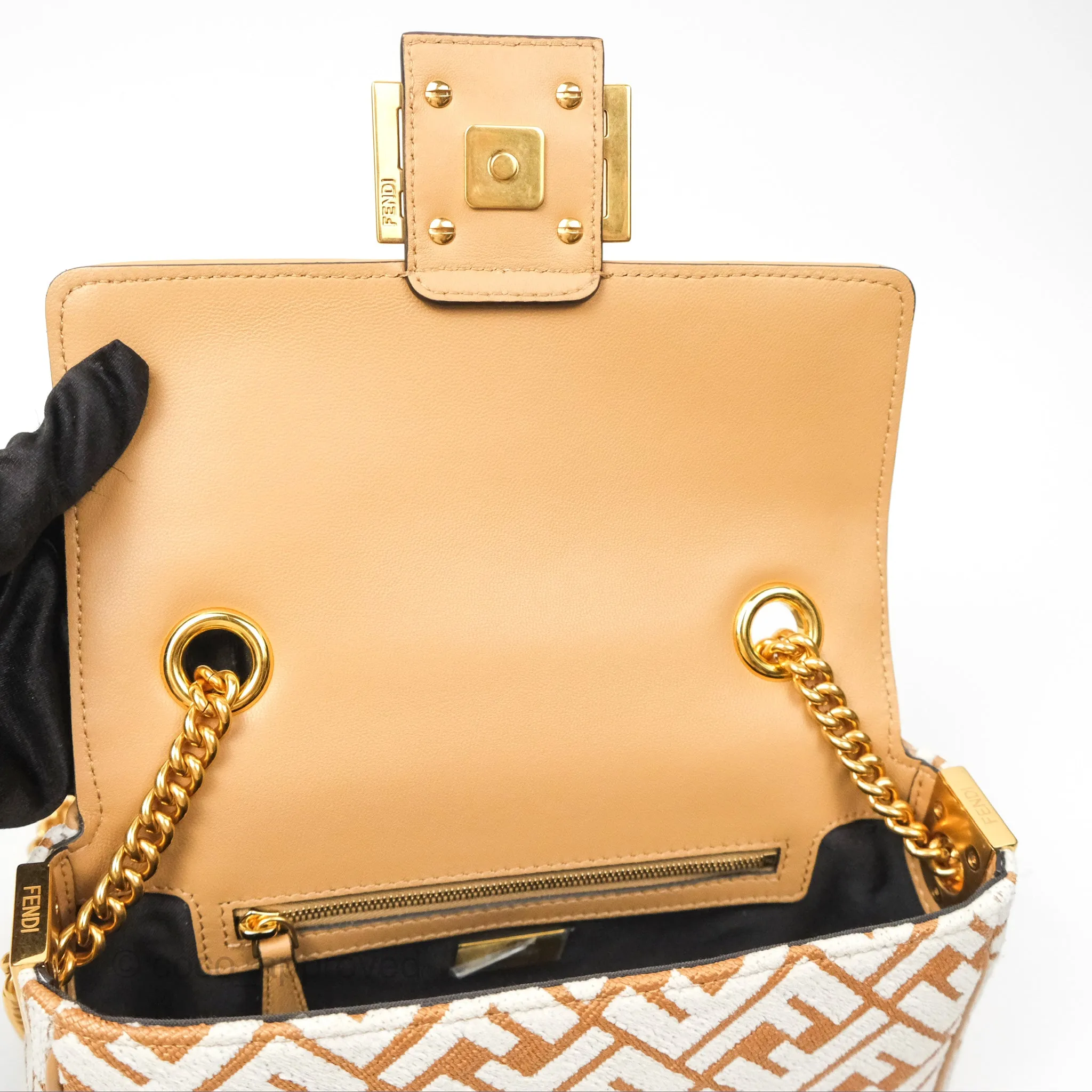 Fendi Baguette Chain Midi Bag Raffia