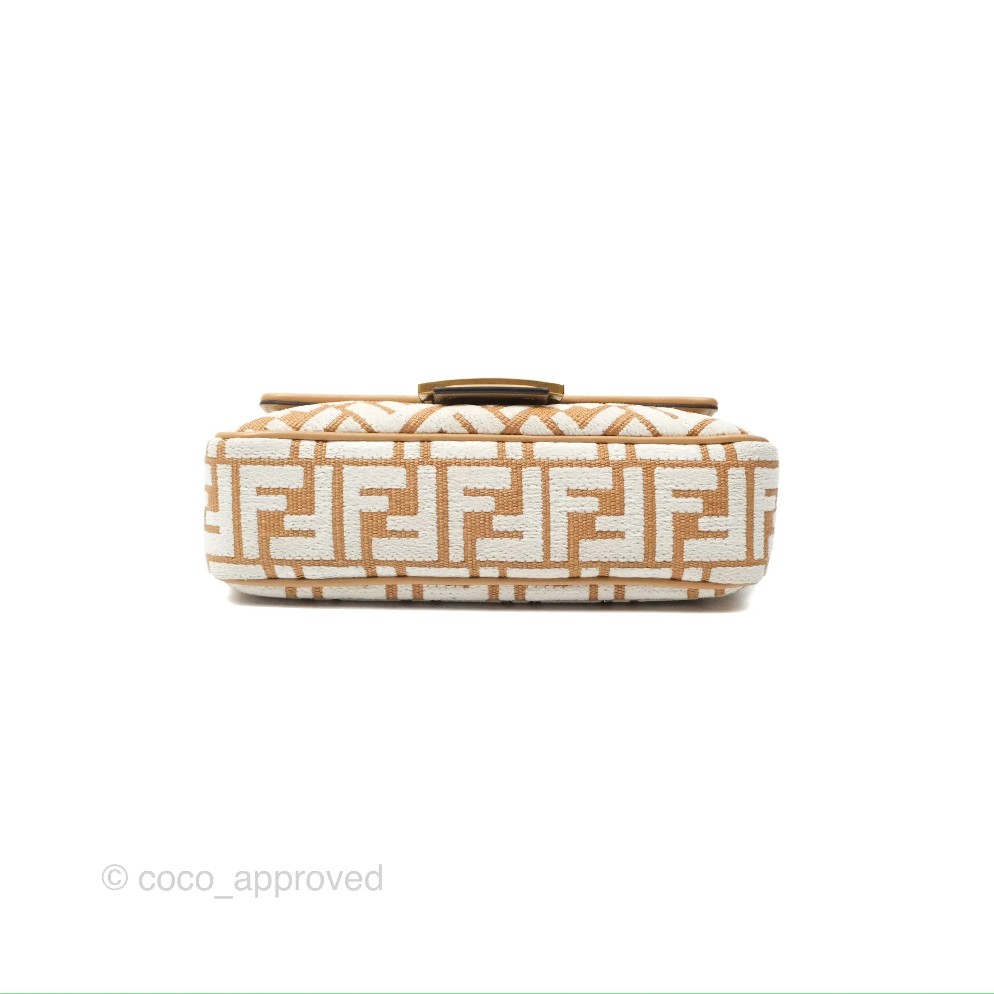 Fendi Baguette Chain Midi Bag Raffia