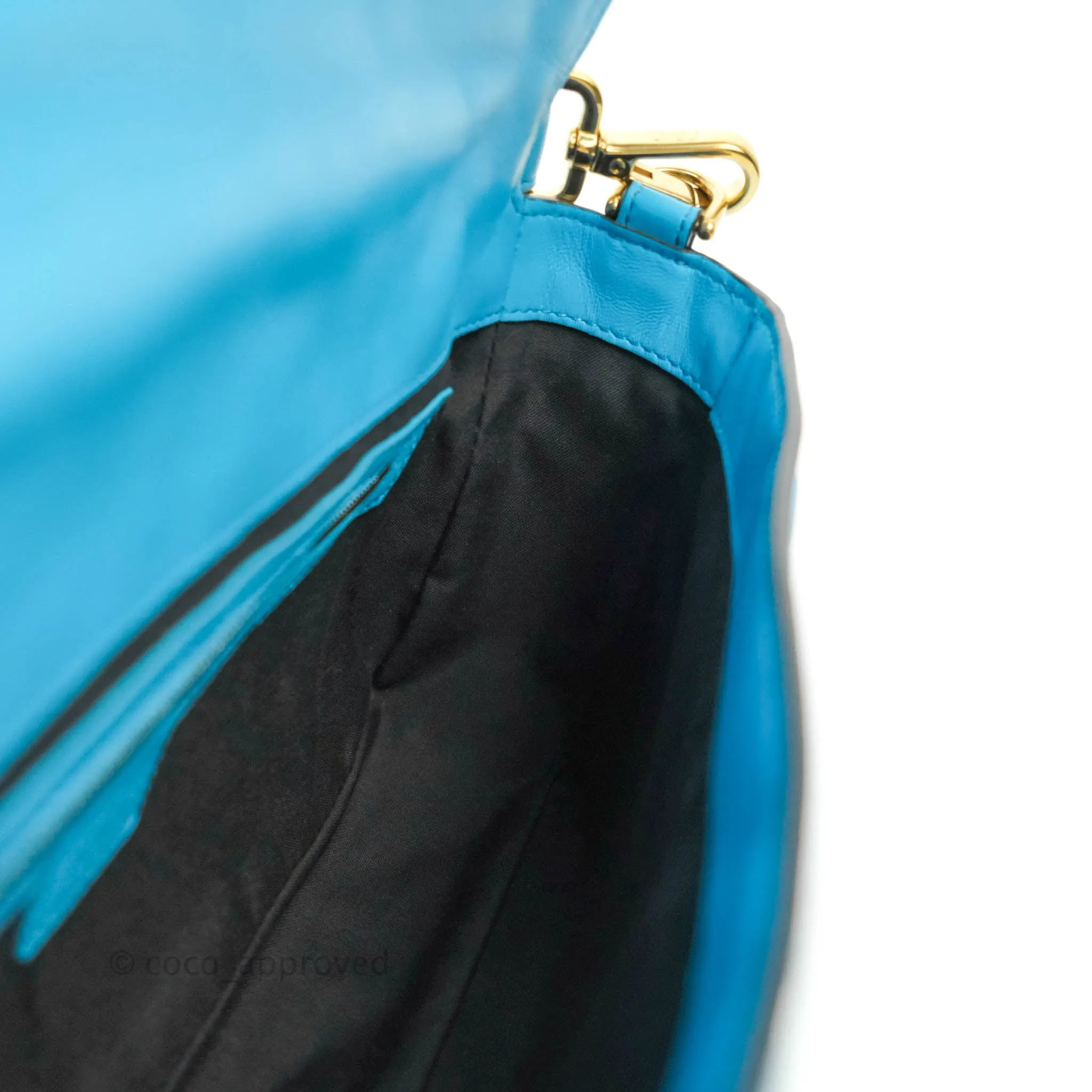 Fendi Medium Baguette Bag Blue Calfskin Gold Hardware